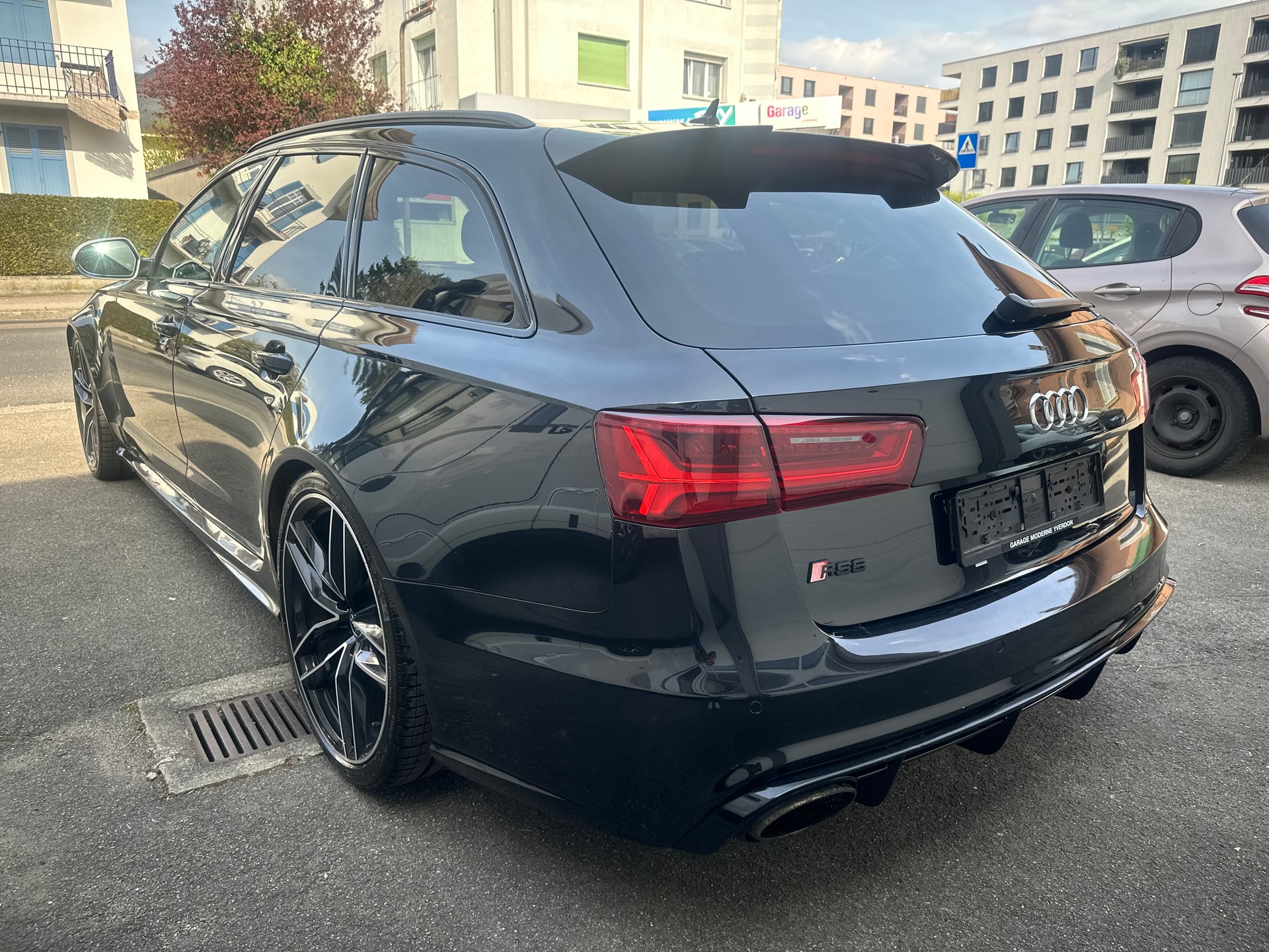 AUDI RS6 Avant 4.0 TFSI V8 performance quattro-image-4