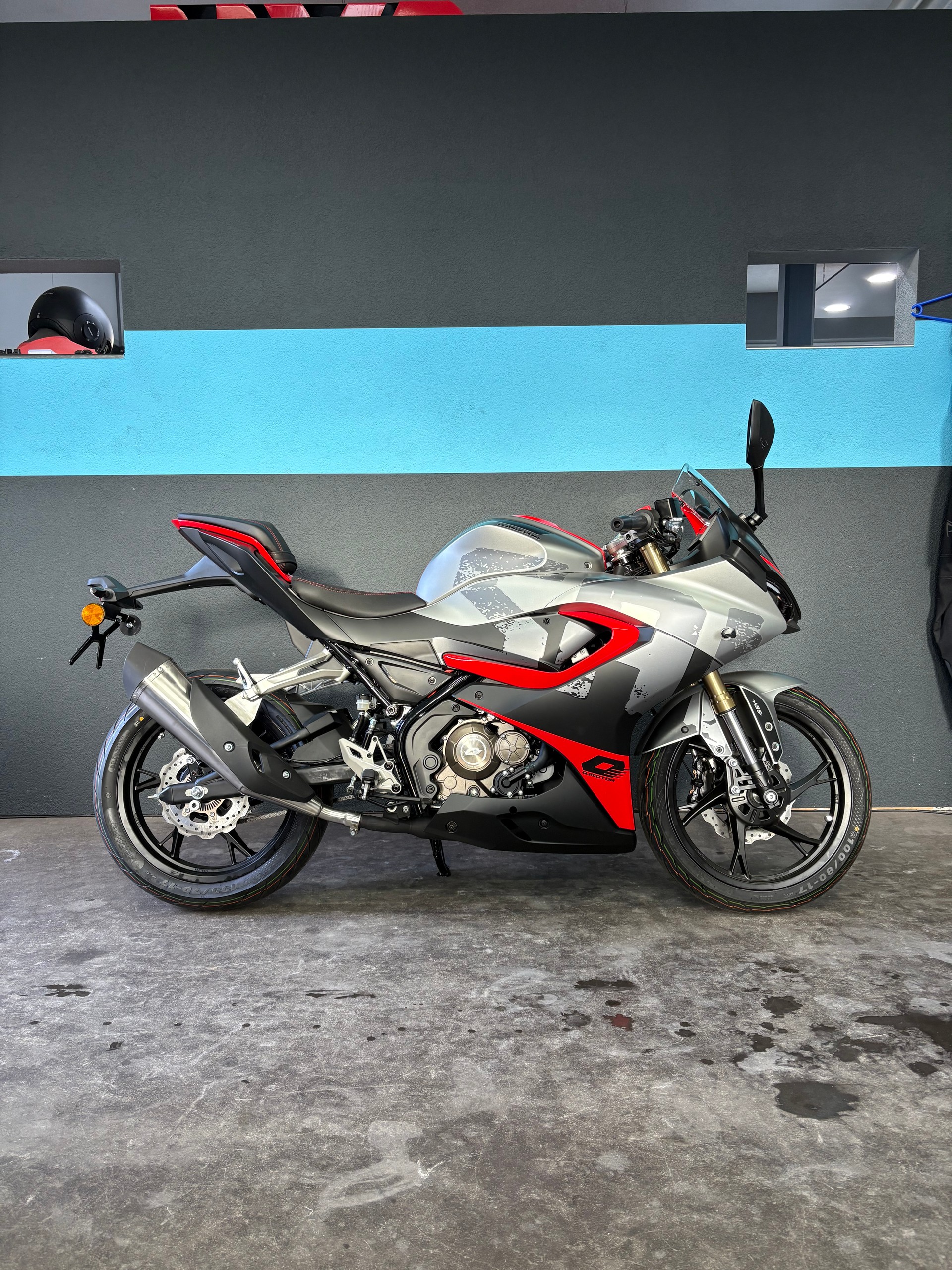 QJ SRK 125 R