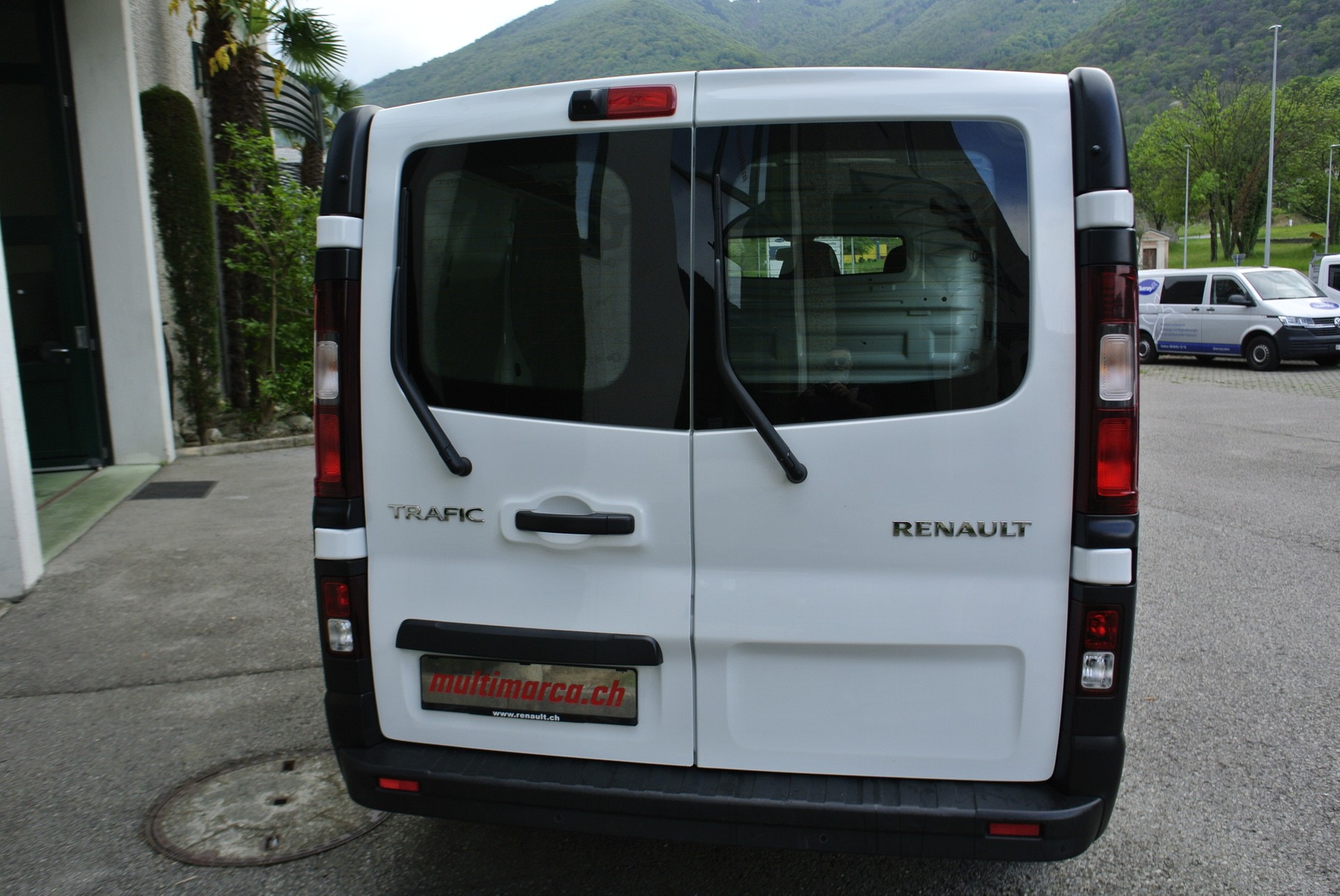 RENAULT Trafic 2.0 Energy dCi 120 3.0t Business L1H1-image-7