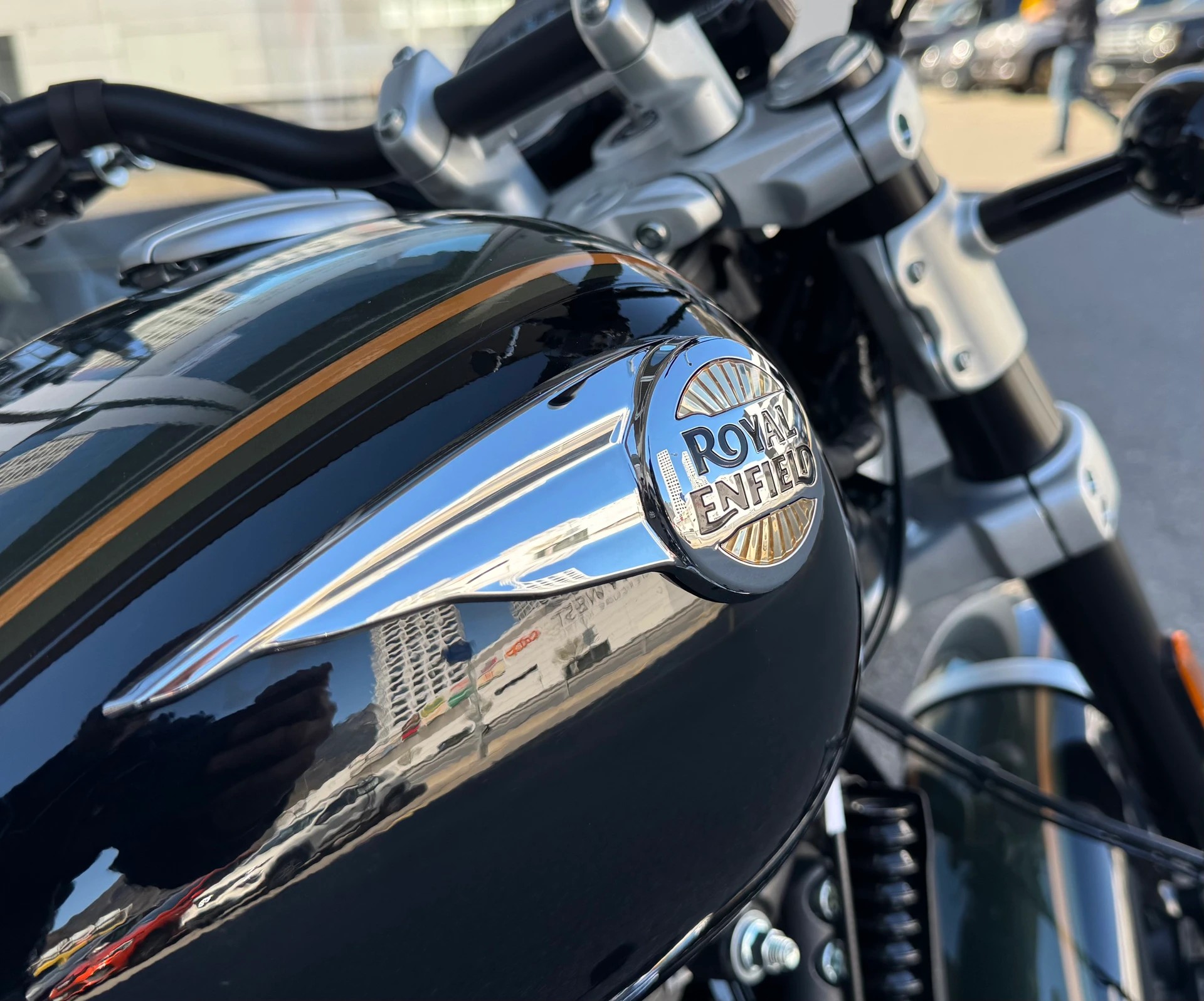ROYAL ENFIELD Super Meteor 650 Interstellar-image-5