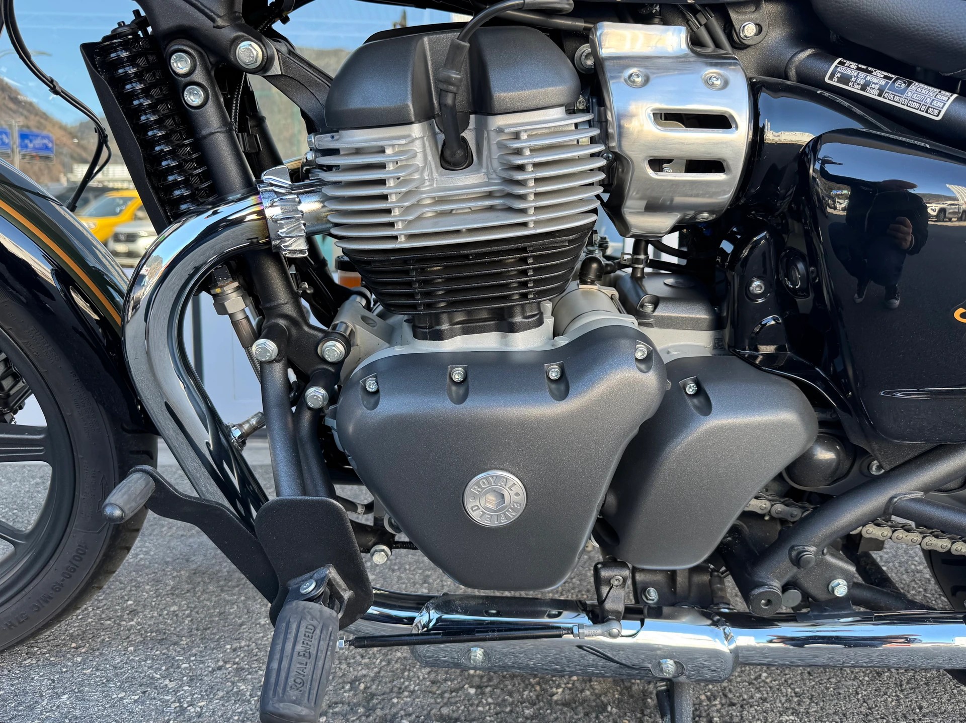 ROYAL ENFIELD Super Meteor 650 Interstellar-image-11