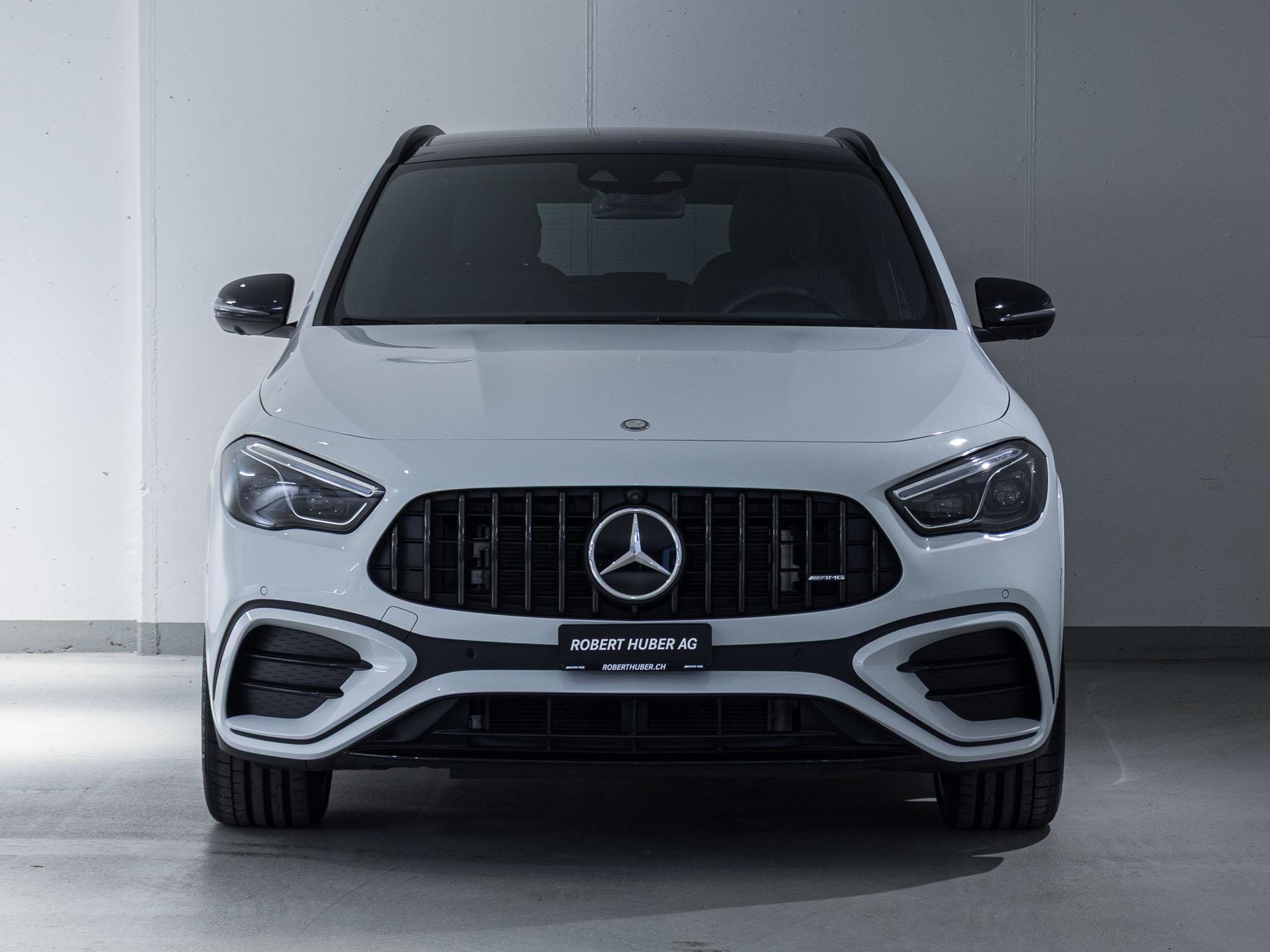 MERCEDES-BENZ GLA 35 AMG 4MATIC-image-2