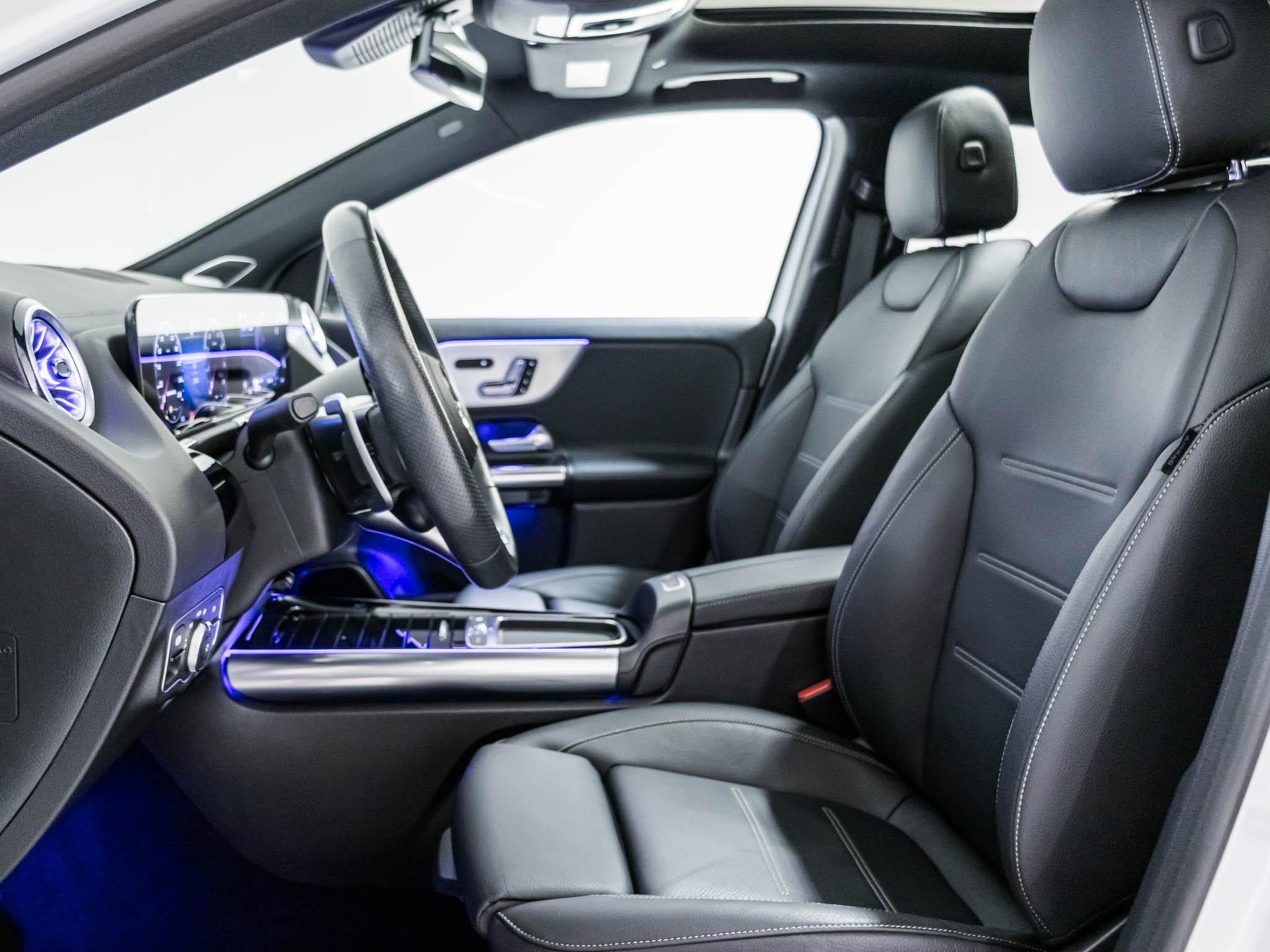 MERCEDES-BENZ GLA 35 AMG 4MATIC-image-6