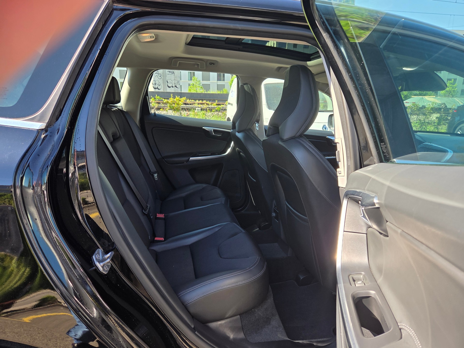 VOLVO XC60 D4 Executive Geartronic-image-12