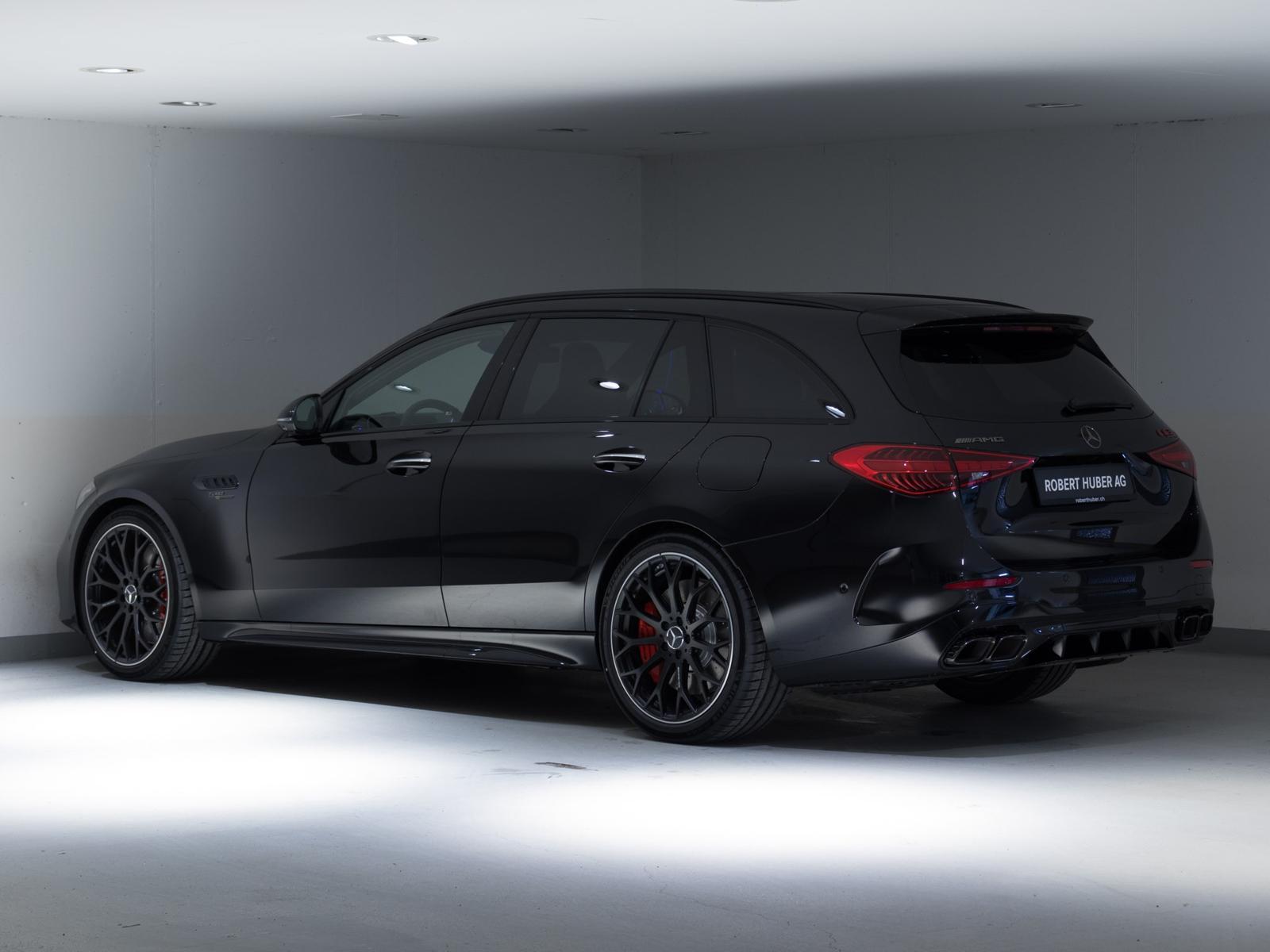 MERCEDES-BENZ C 63 AMG S E Performance 4MATIC T-Modell-image-4