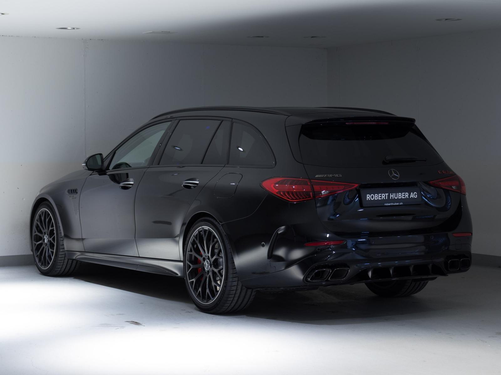 MERCEDES-BENZ C 63 AMG S E Performance 4MATIC T-Modell-image-3