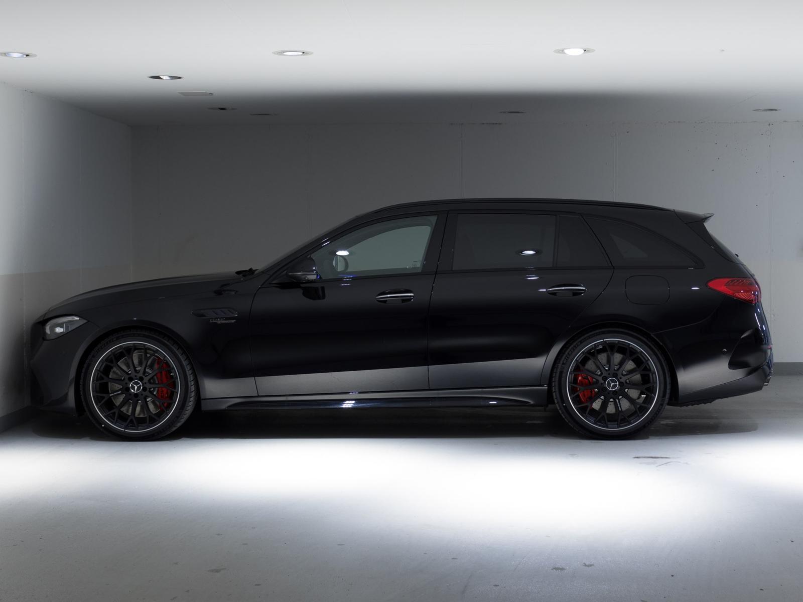 MERCEDES-BENZ C 63 AMG S E Performance 4MATIC T-Modell-image-5