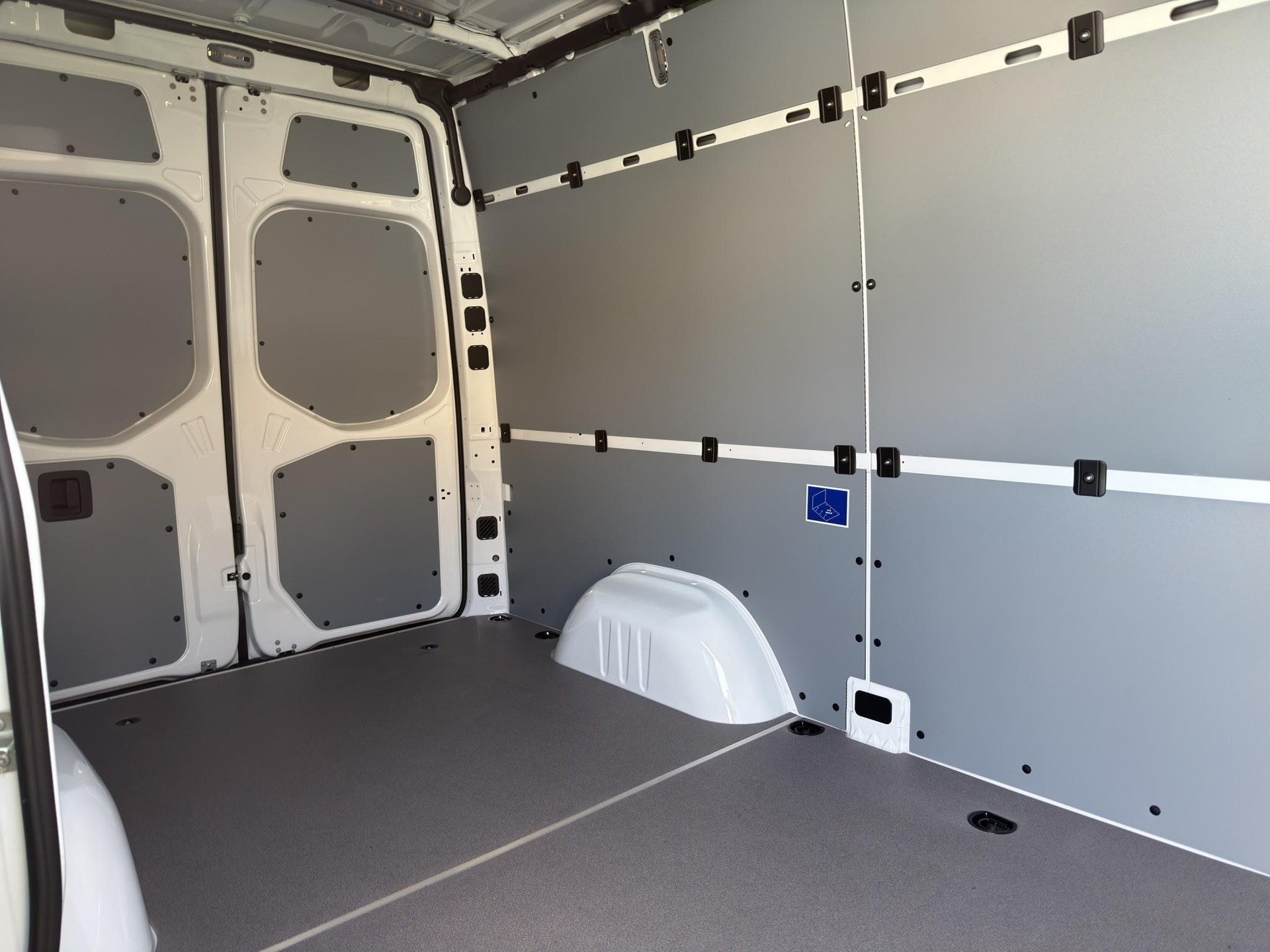 MERCEDES-BENZ Sprinter 317 Kaw. 3665 S 2.0 CDI 170 Pro-image-6