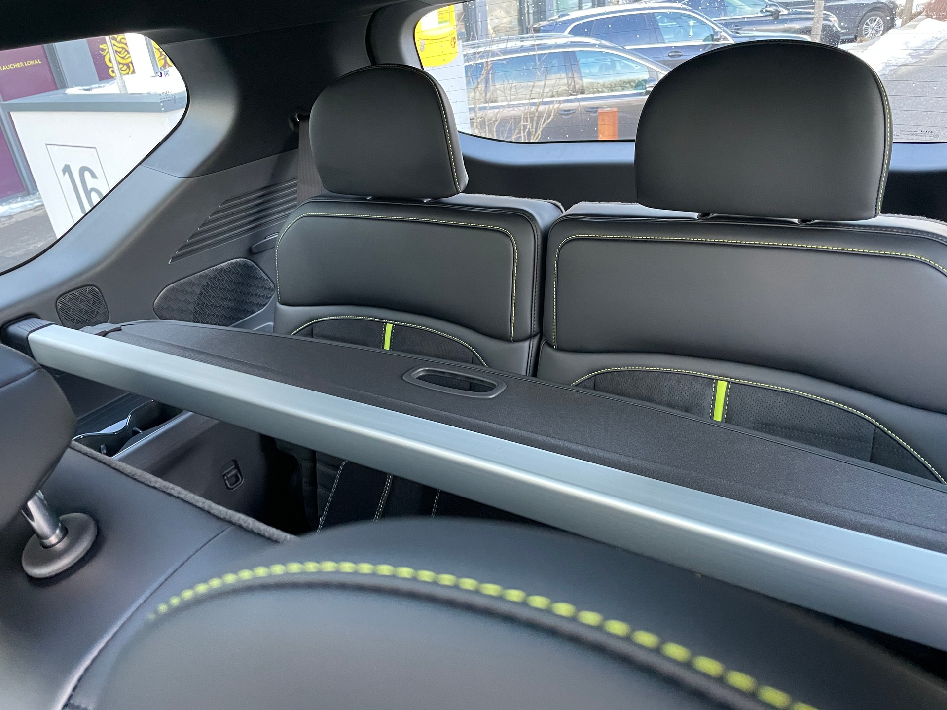 KIA EV9 99,8 kWh GT 4x4 mit Panoramadach, 7-Sitzer-image-17