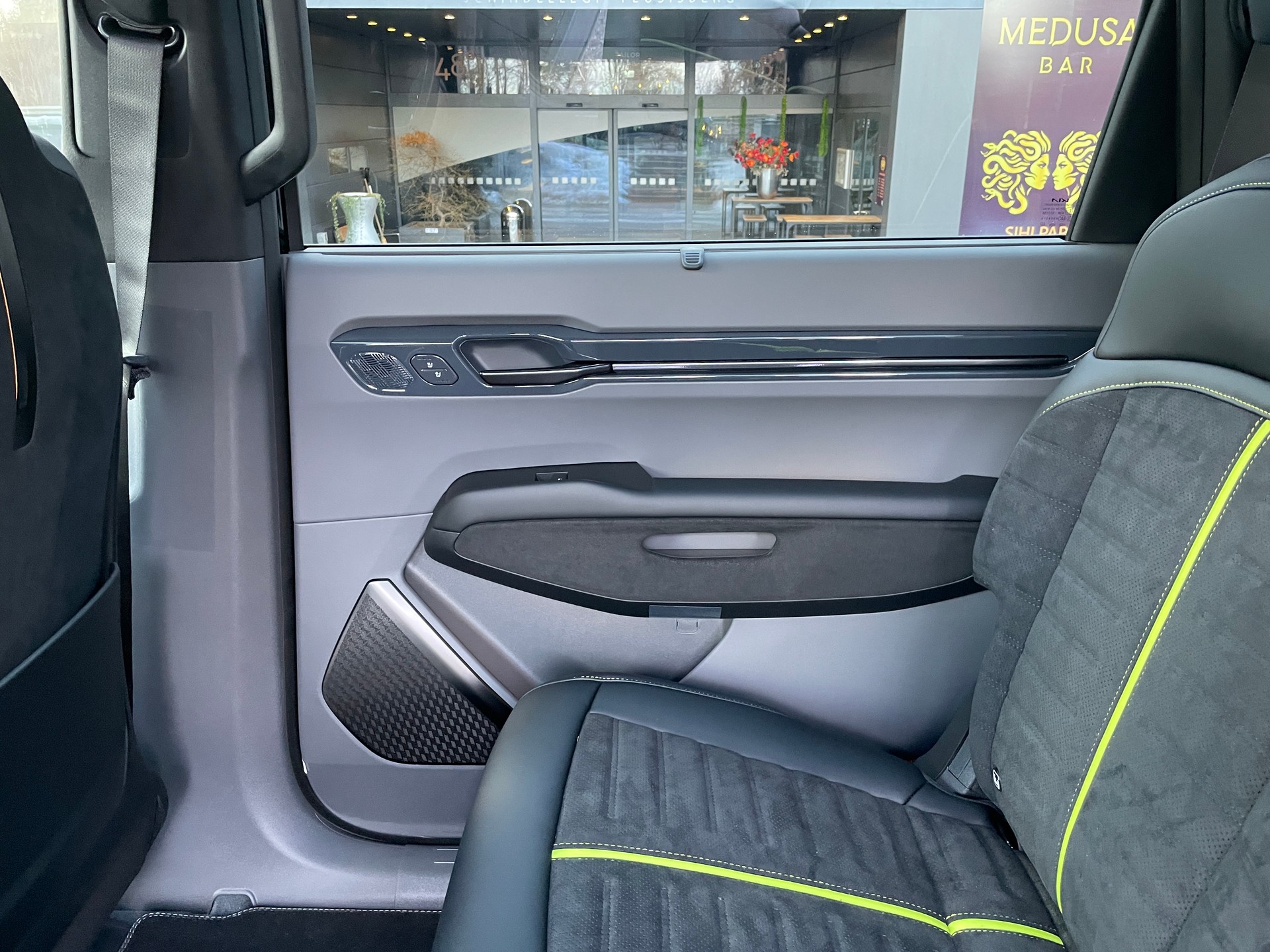 KIA EV9 99,8 kWh GT 4x4 mit Panoramadach, 7-Sitzer-image-18