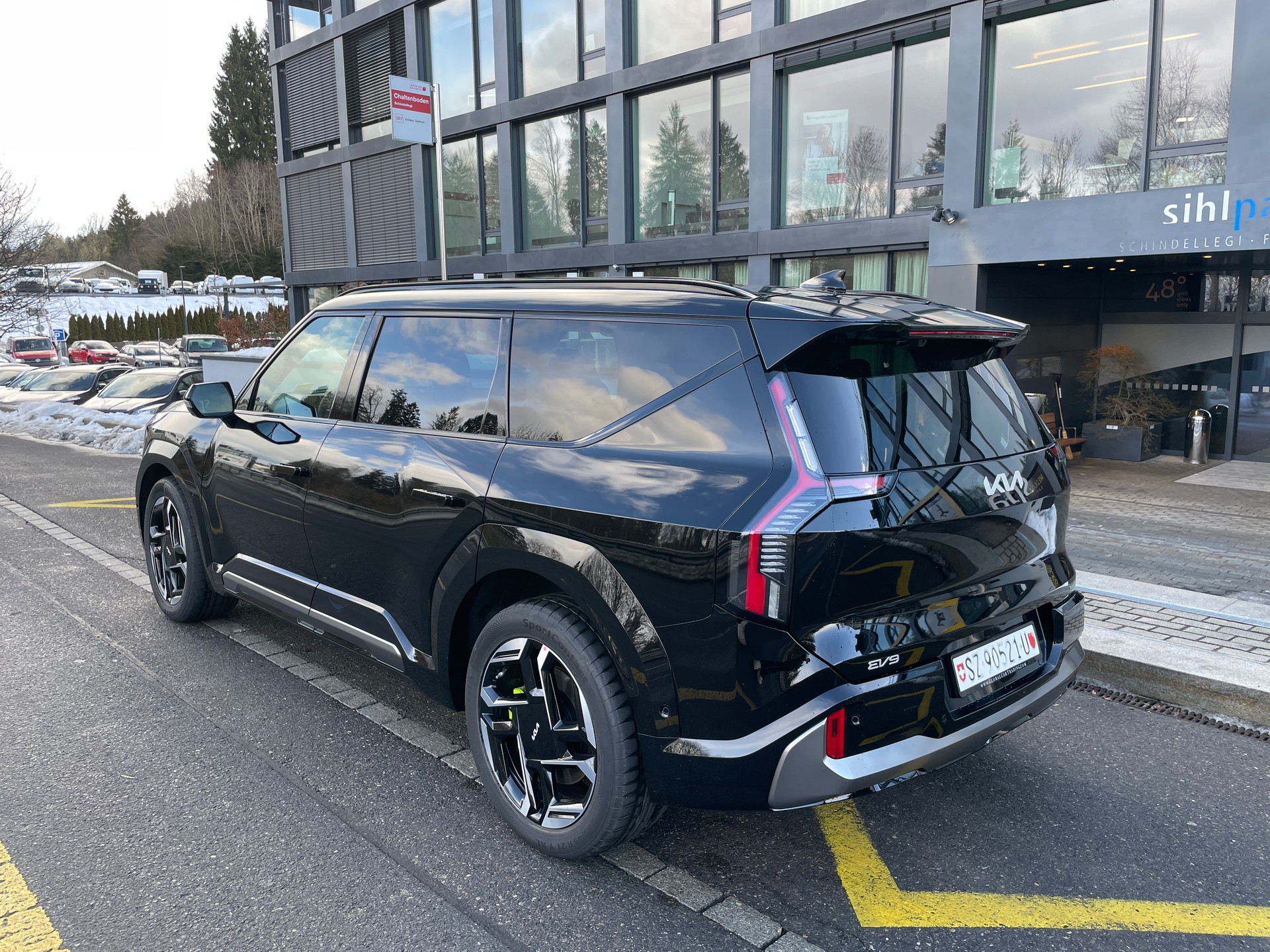 KIA EV9 99,8 kWh GT 4x4 mit Panoramadach, 7-Sitzer-image-9