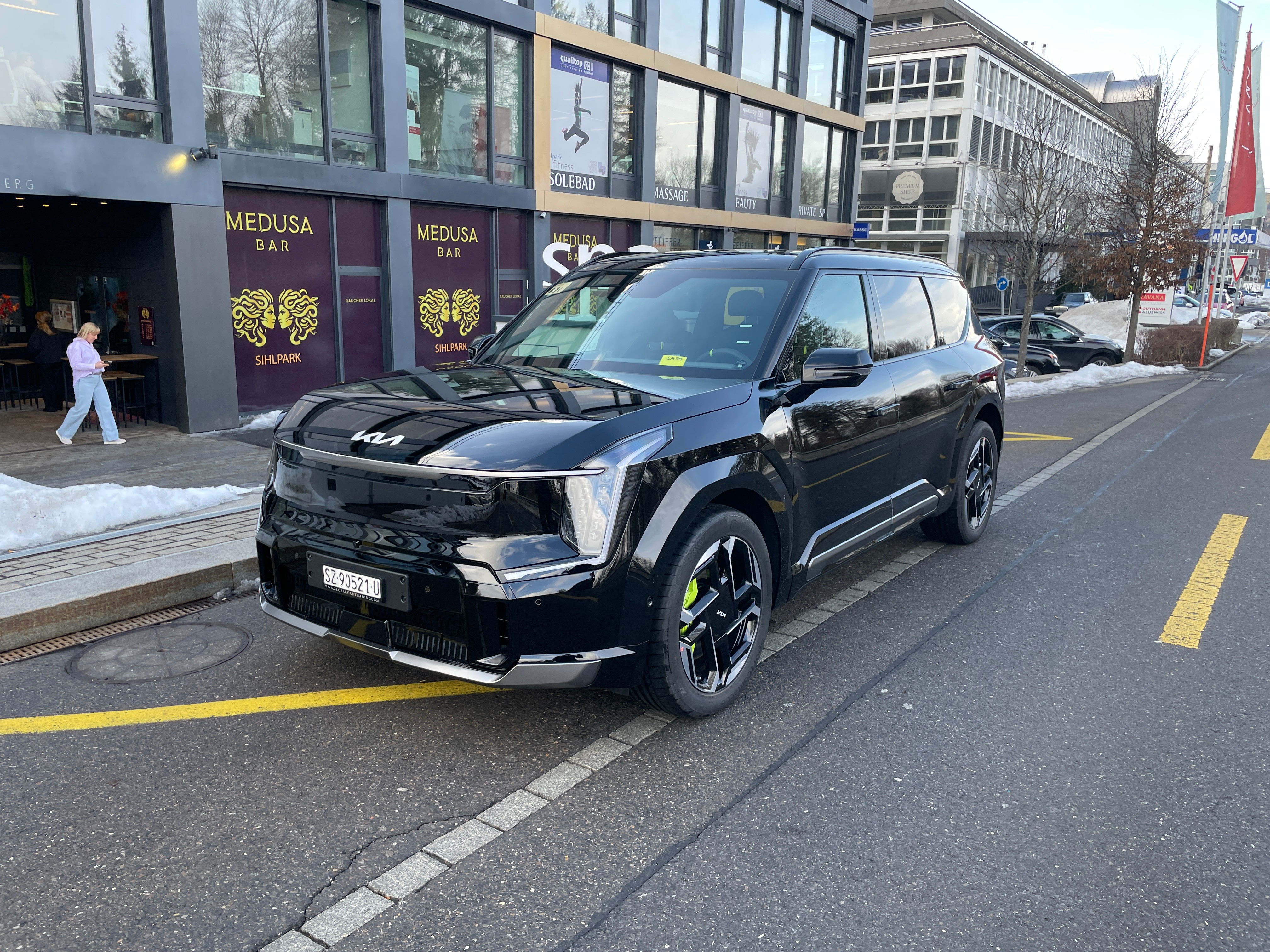 Car photo