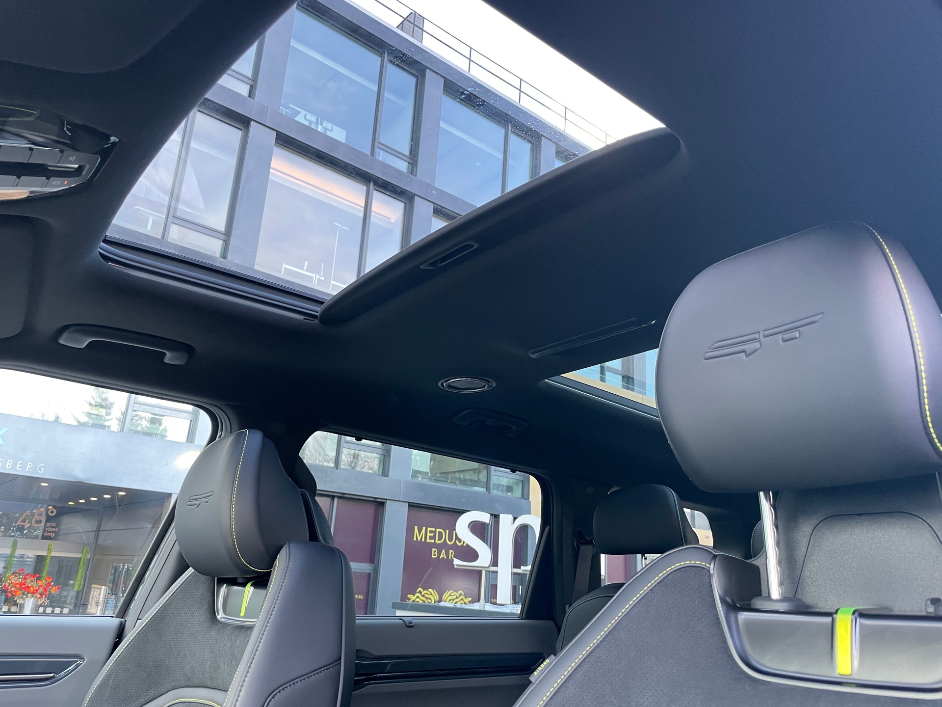 KIA EV9 99,8 kWh GT 4x4 mit Panoramadach, 7-Sitzer-image-14