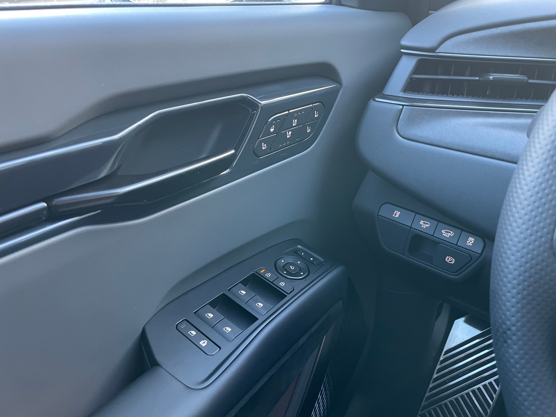 KIA EV9 99,8 kWh GT 4x4 mit Panoramadach, 7-Sitzer-image-26