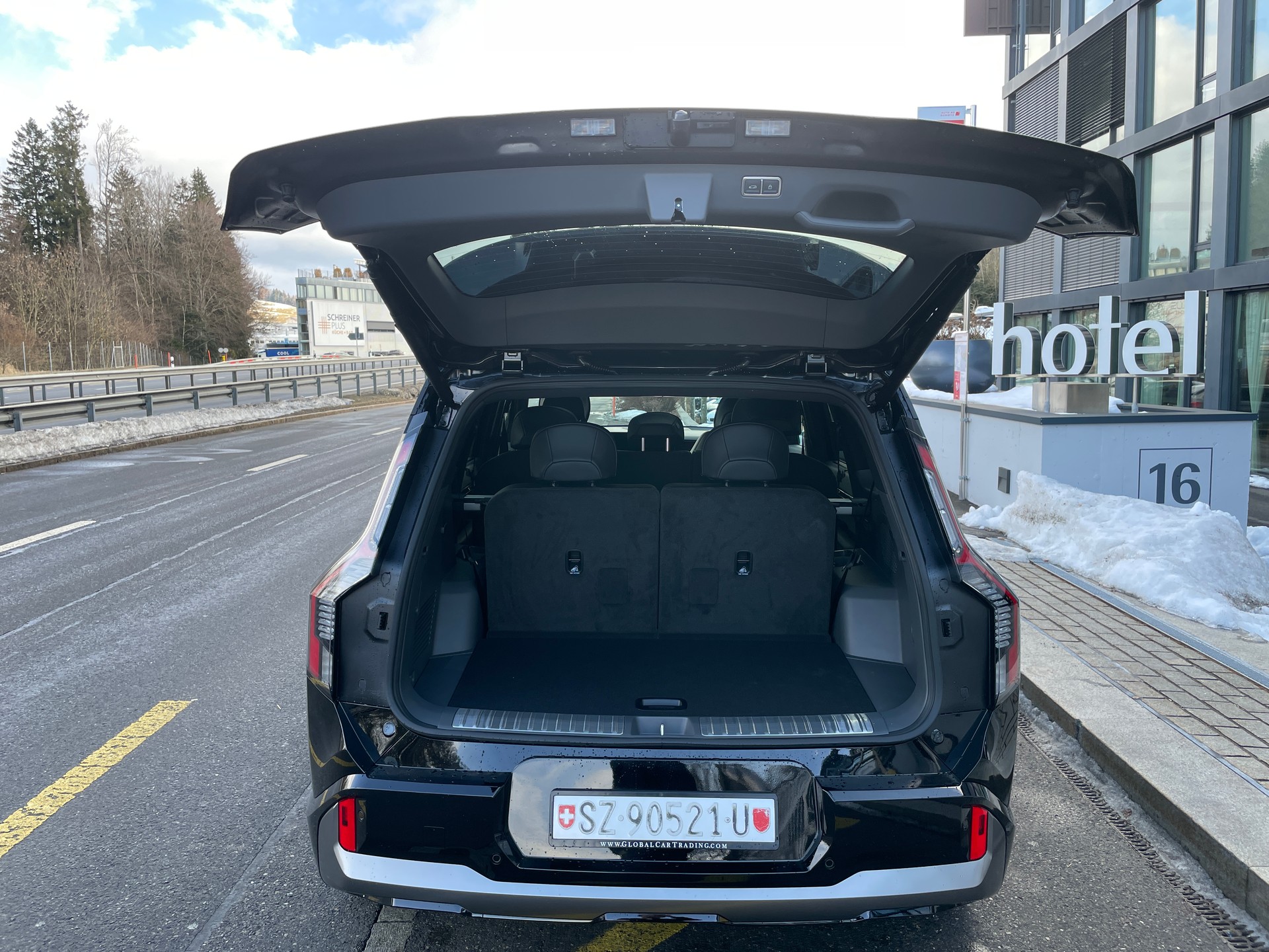 KIA EV9 99,8 kWh GT 4x4 mit Panoramadach, 7-Sitzer-image-6