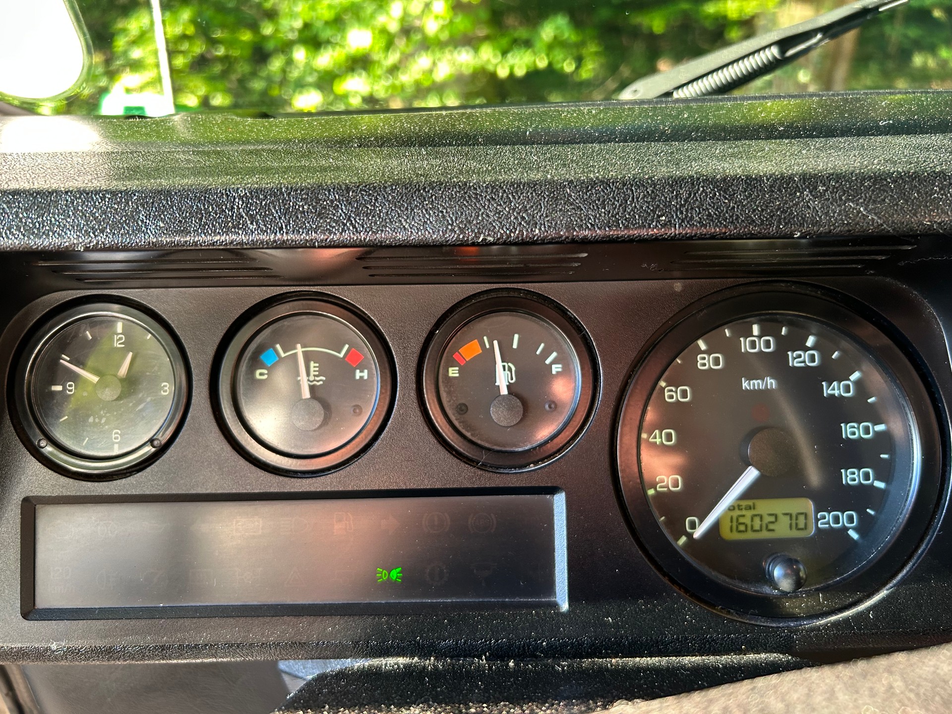 LAND ROVER 110 SW 2.5 Td5-image-16