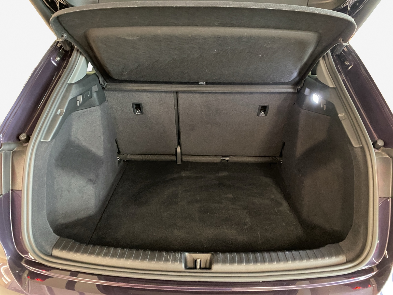 AUDI Q4 e-tron 50 quattro-image-13