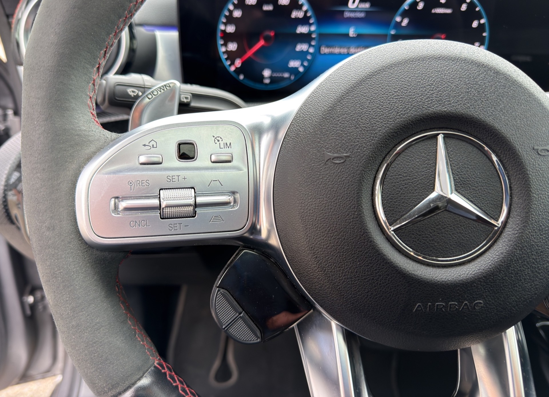 MERCEDES-BENZ CLA Shooting Brake 45 S AMG 4Matic+ 8G-DCT-image-16