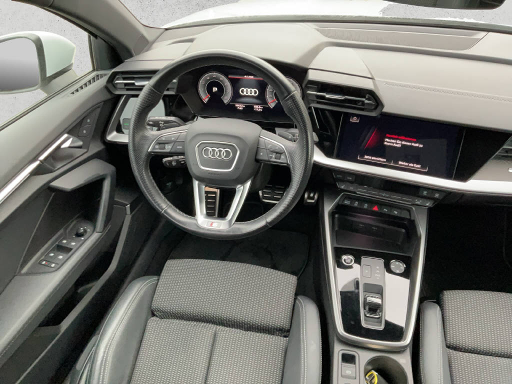 AUDI A3 Sportback 1.5 35 TFSI S Line S-Tronic-image-10