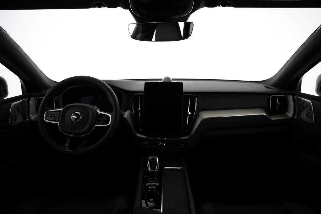 VOLVO XC60 2.0 T8 TE Polestar eAWD-image-8