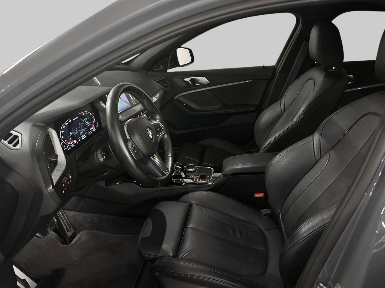 BMW M135i xDrive-image-14
