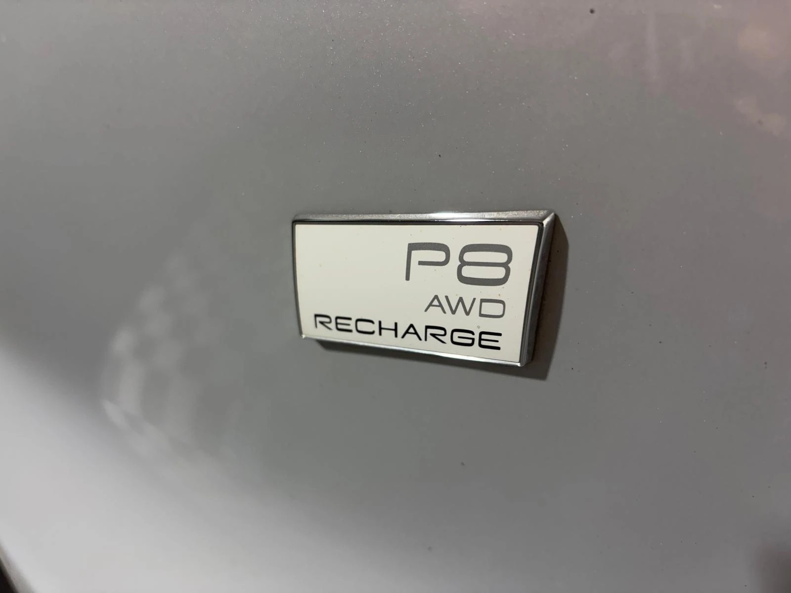 VOLVO XC40 P8 AWD Pure Electric R-Design - Attelage, toit ouvrant, Caméra 360-image-9