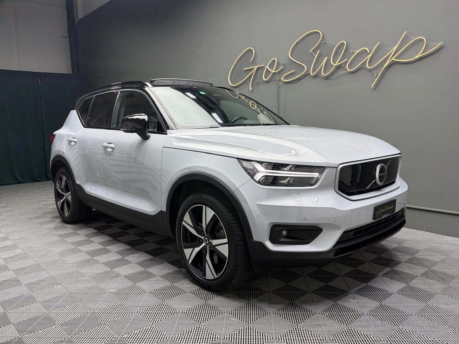 VOLVO XC40 P8 AWD Pure Electric R-Design - Attelage, toit ouvrant, Caméra 360-image-0