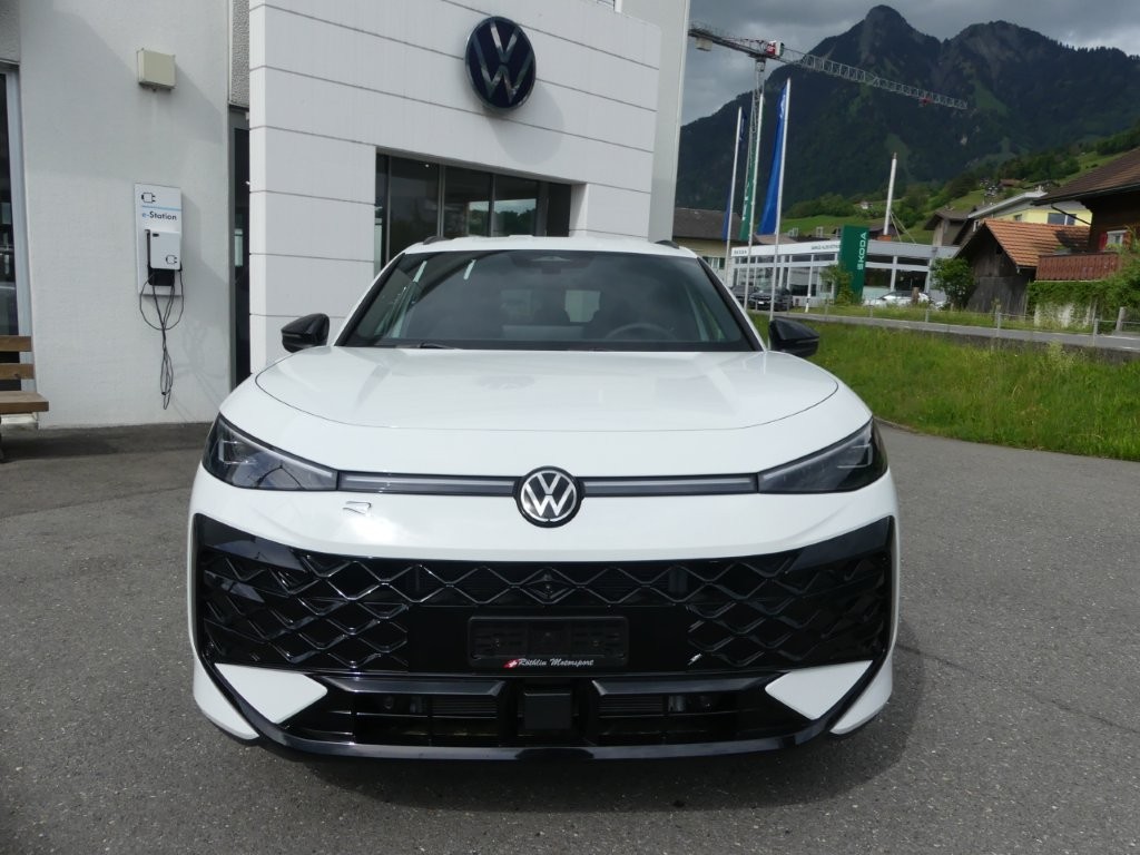 VW T-Roc 1.5 eTSI mHEV R-Line DSG-image-5