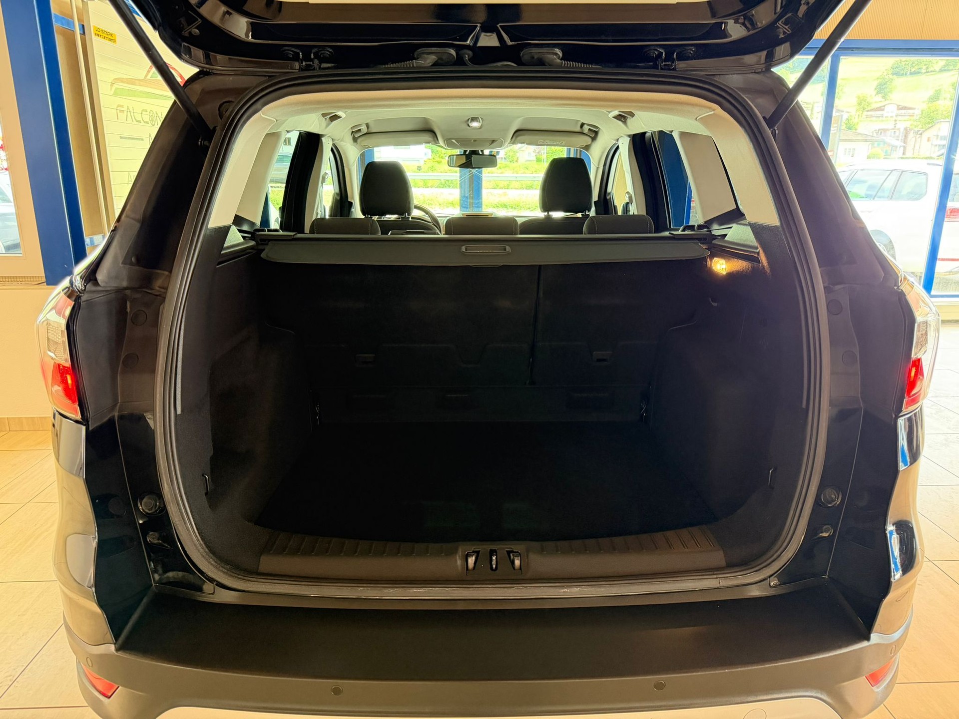 FORD Kuga 2.0 TDCi Trend+ 4WD-image-21