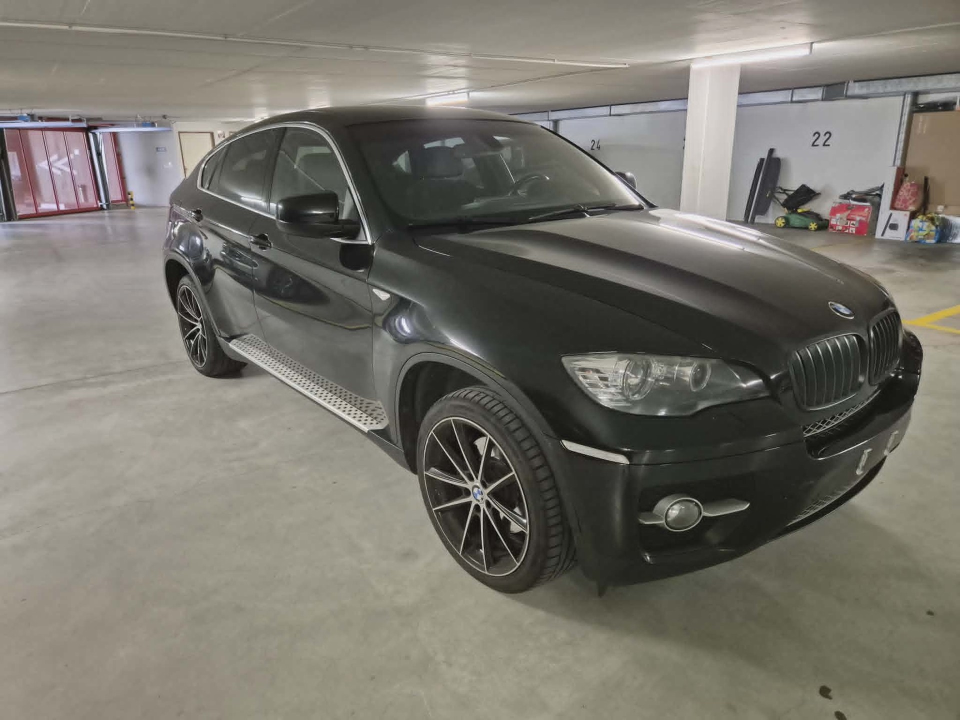 BMW X6 xDrive 35i Steptronic-showroom-element-2