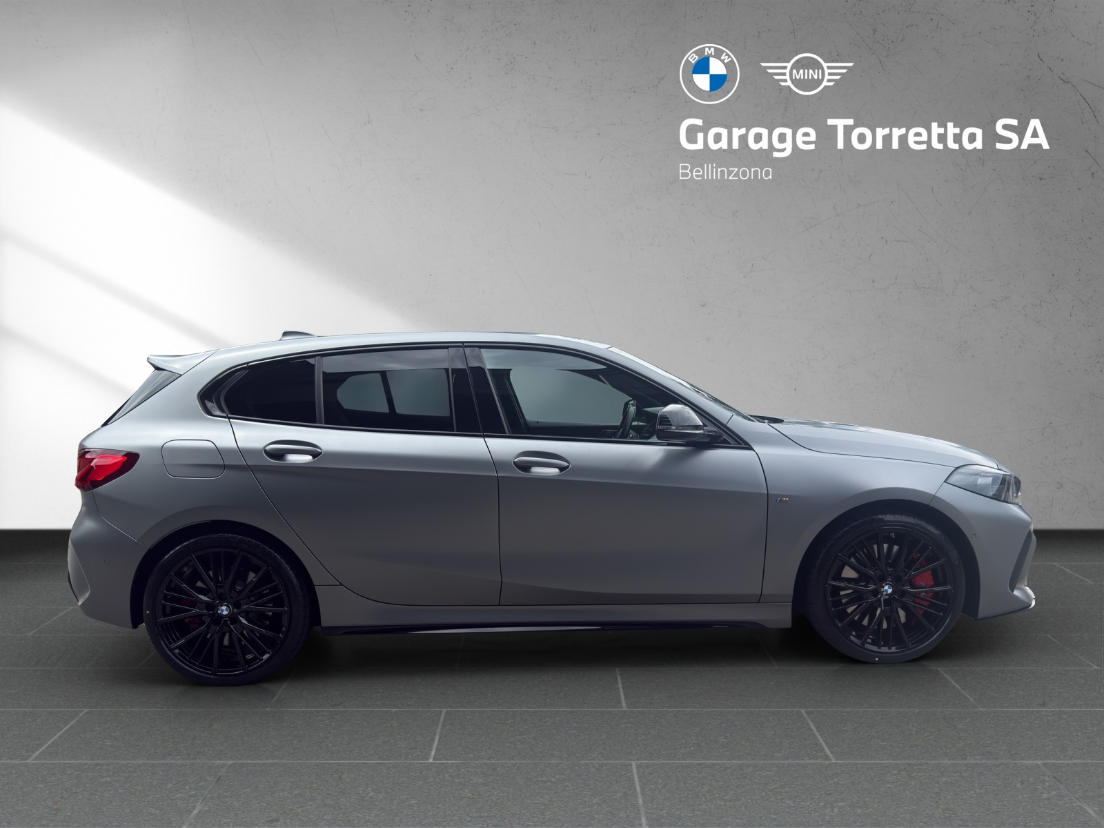 BMW M135i xDrive M Sport Pro Steptronic-image-5