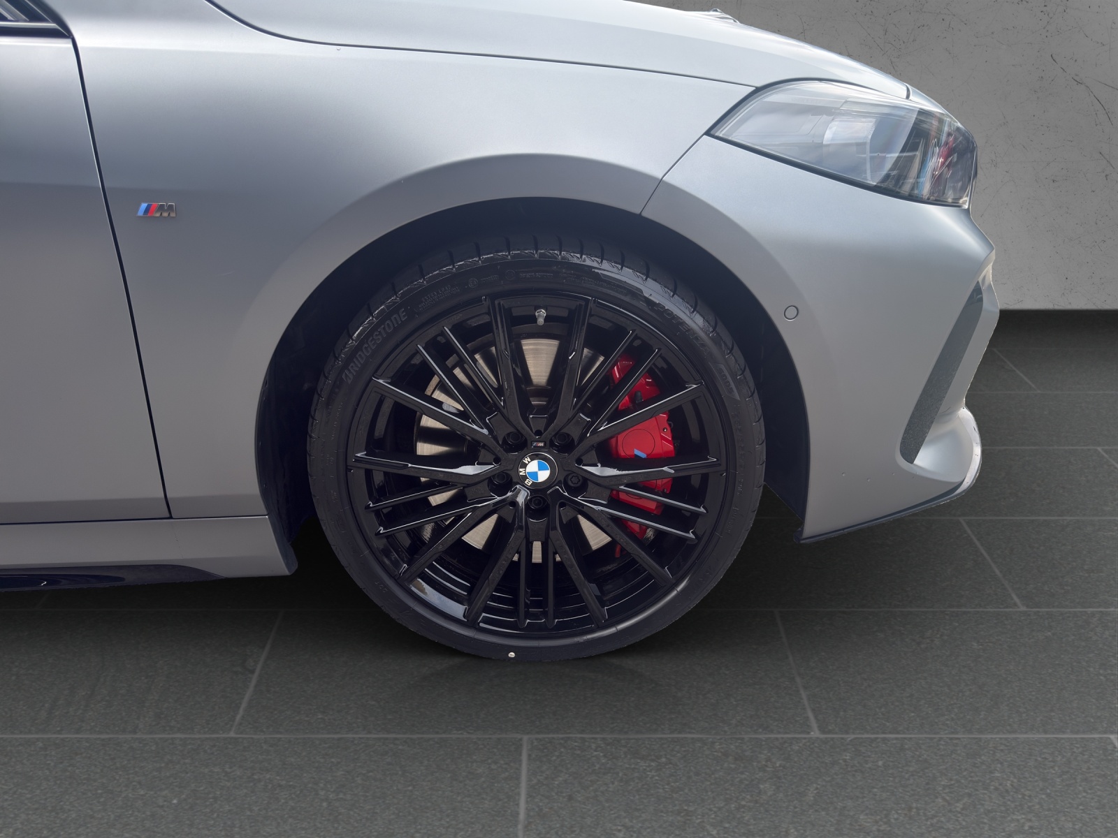 BMW M135i xDrive M Sport Pro Steptronic-image-9