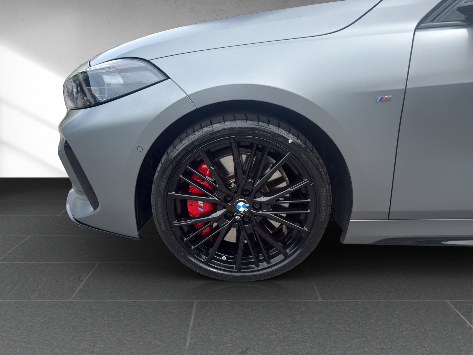BMW M135i xDrive M Sport Pro Steptronic-image-8