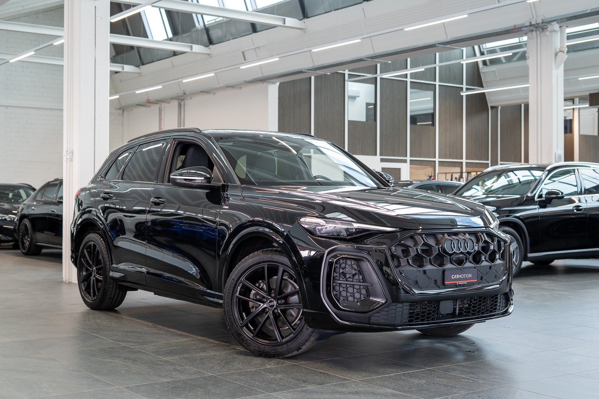 AUDI Q5 Sportback 2.0 40 TFSI S Line quattro S-Tronic / S-Line / el.Heckklappe-showroom-element-2