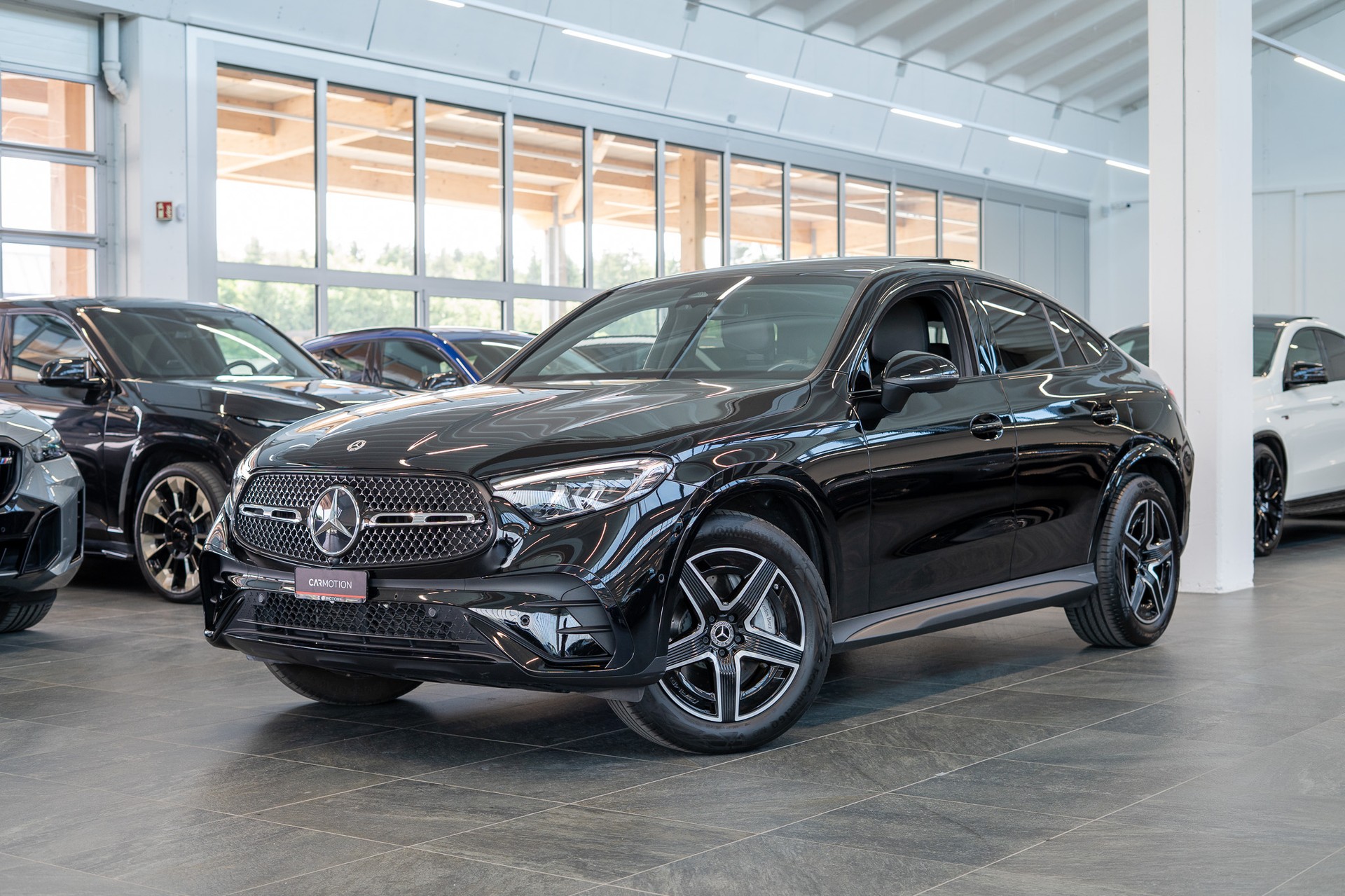 MERCEDES-BENZ GLC 200 AMG Line 4matic Coupé / Panorama-Schiebedach / Rückfahrkamera / AHK