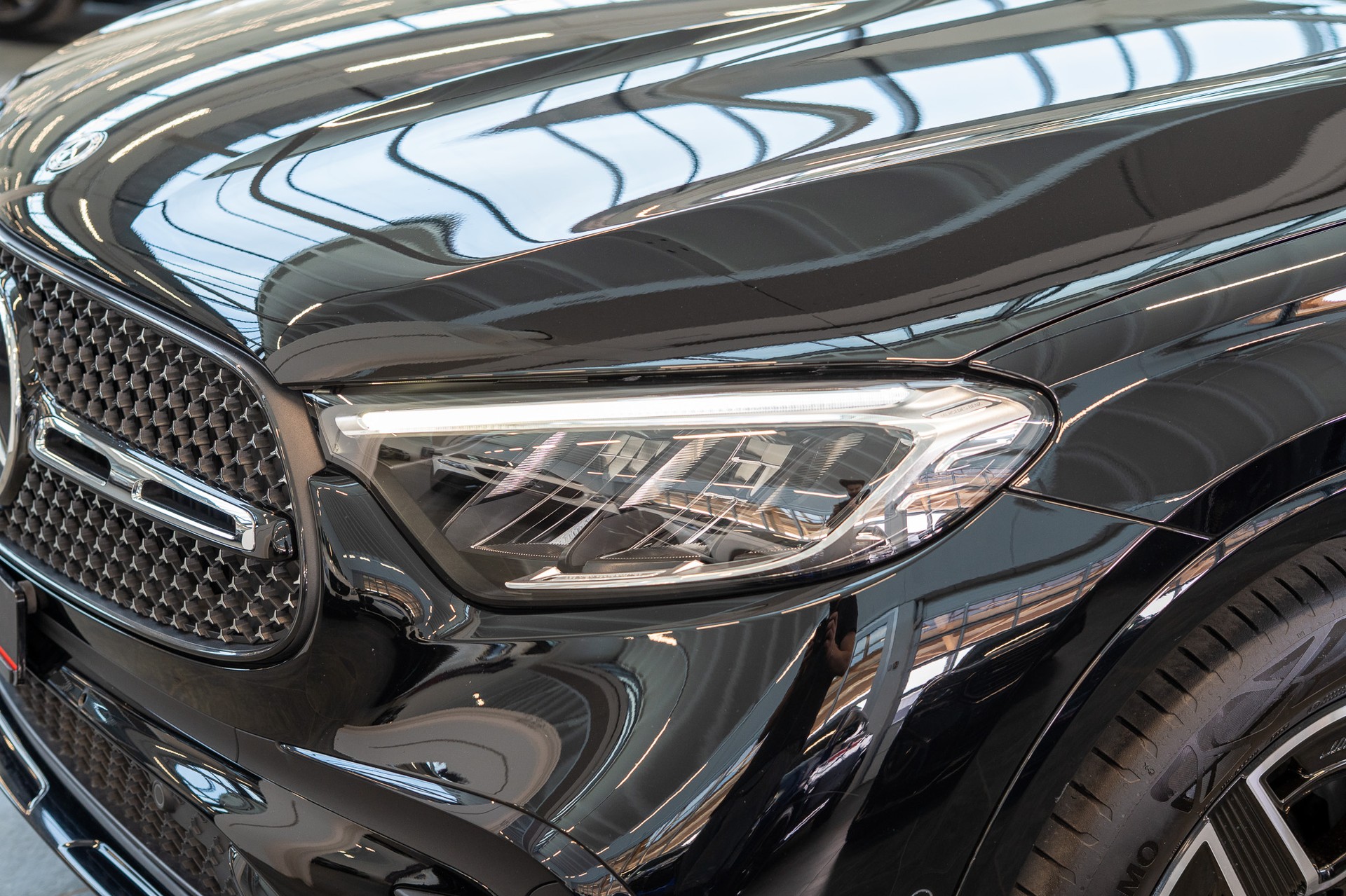 MERCEDES-BENZ GLC 200 AMG Line 4matic Coupé / Panorama-Schiebedach / Rückfahrkamera / AHK-image-25