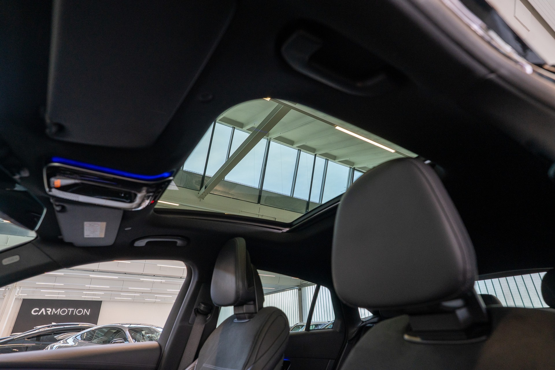 MERCEDES-BENZ GLC 200 AMG Line 4matic Coupé / Panorama-Schiebedach / Rückfahrkamera / AHK-image-10