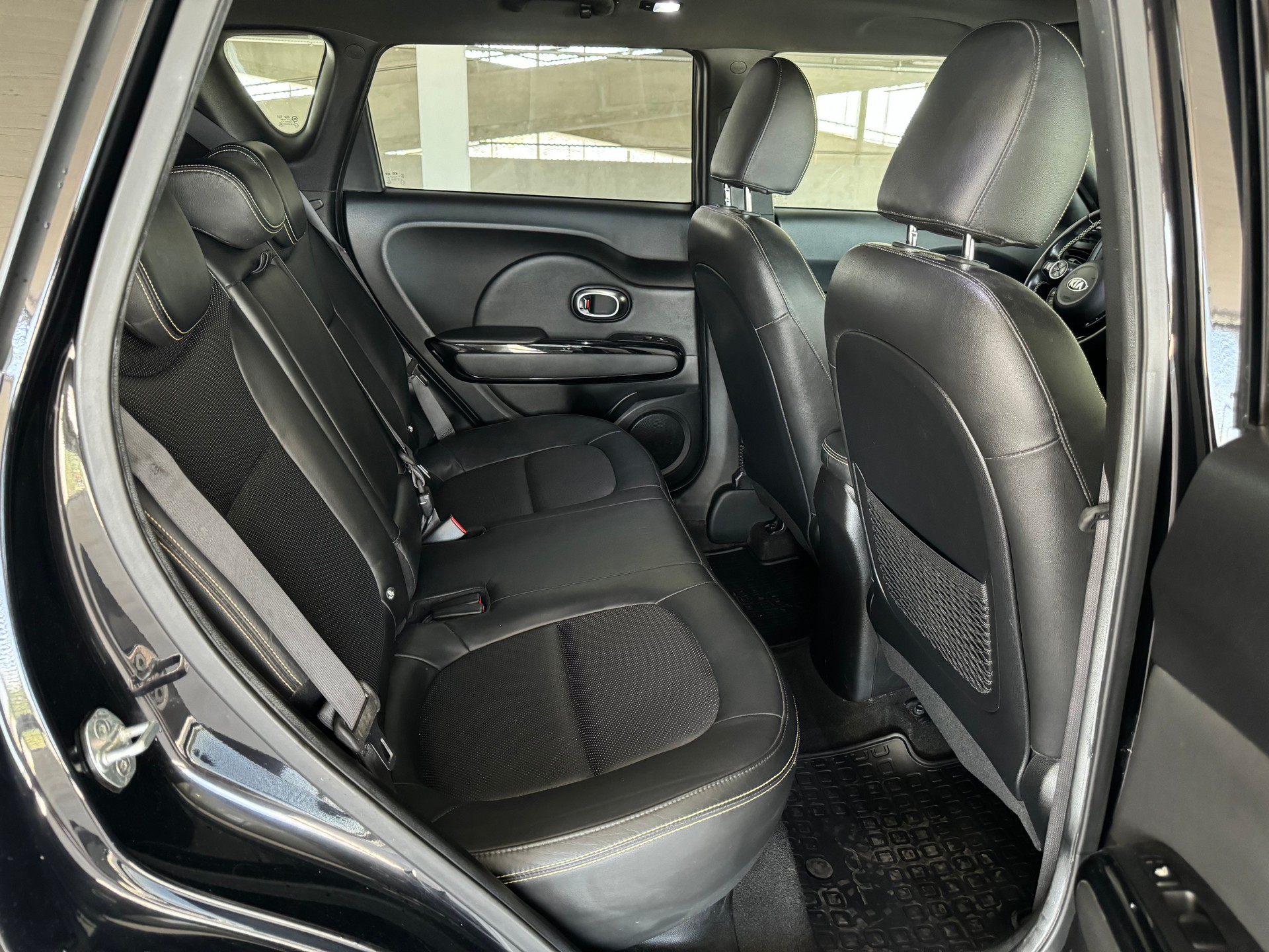 KIA Soul 1.6 CRDi Style Automatic-image-12