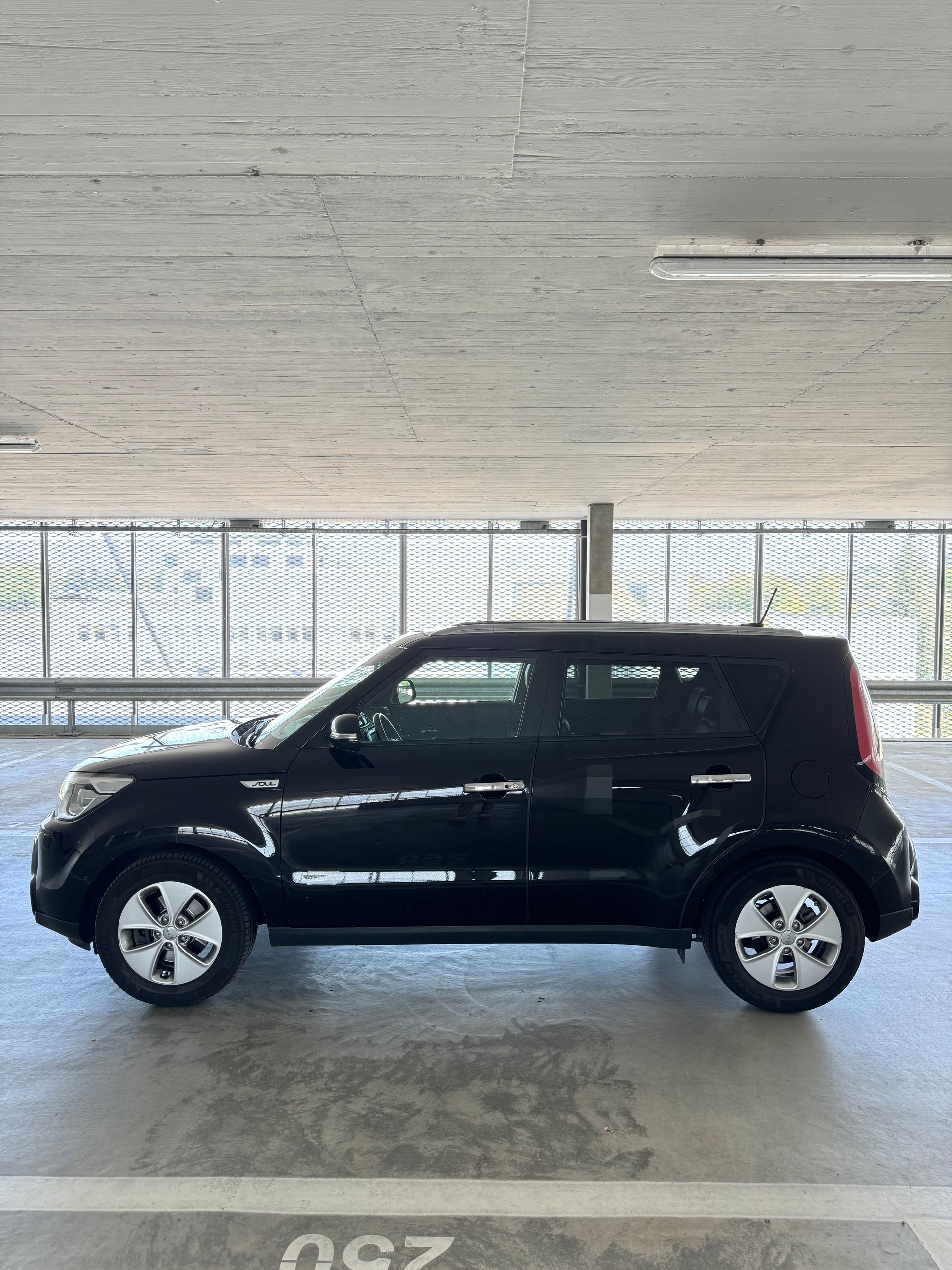 KIA Soul 1.6 CRDi Style Automatic-image-4