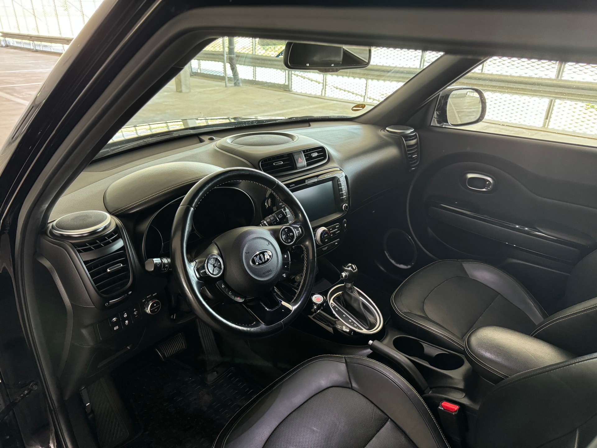 KIA Soul 1.6 CRDi Style Automatic-image-9