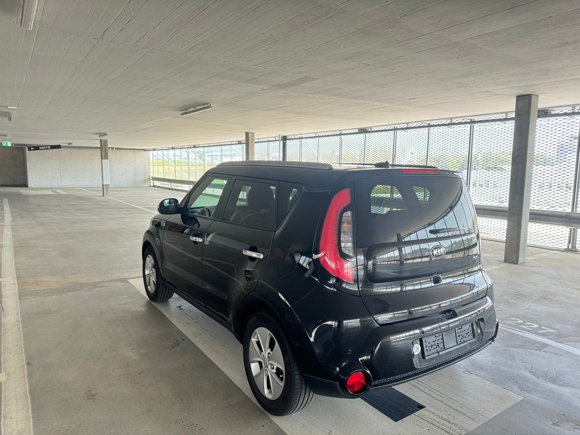 KIA Soul 1.6 CRDi Style Automatic-image-5