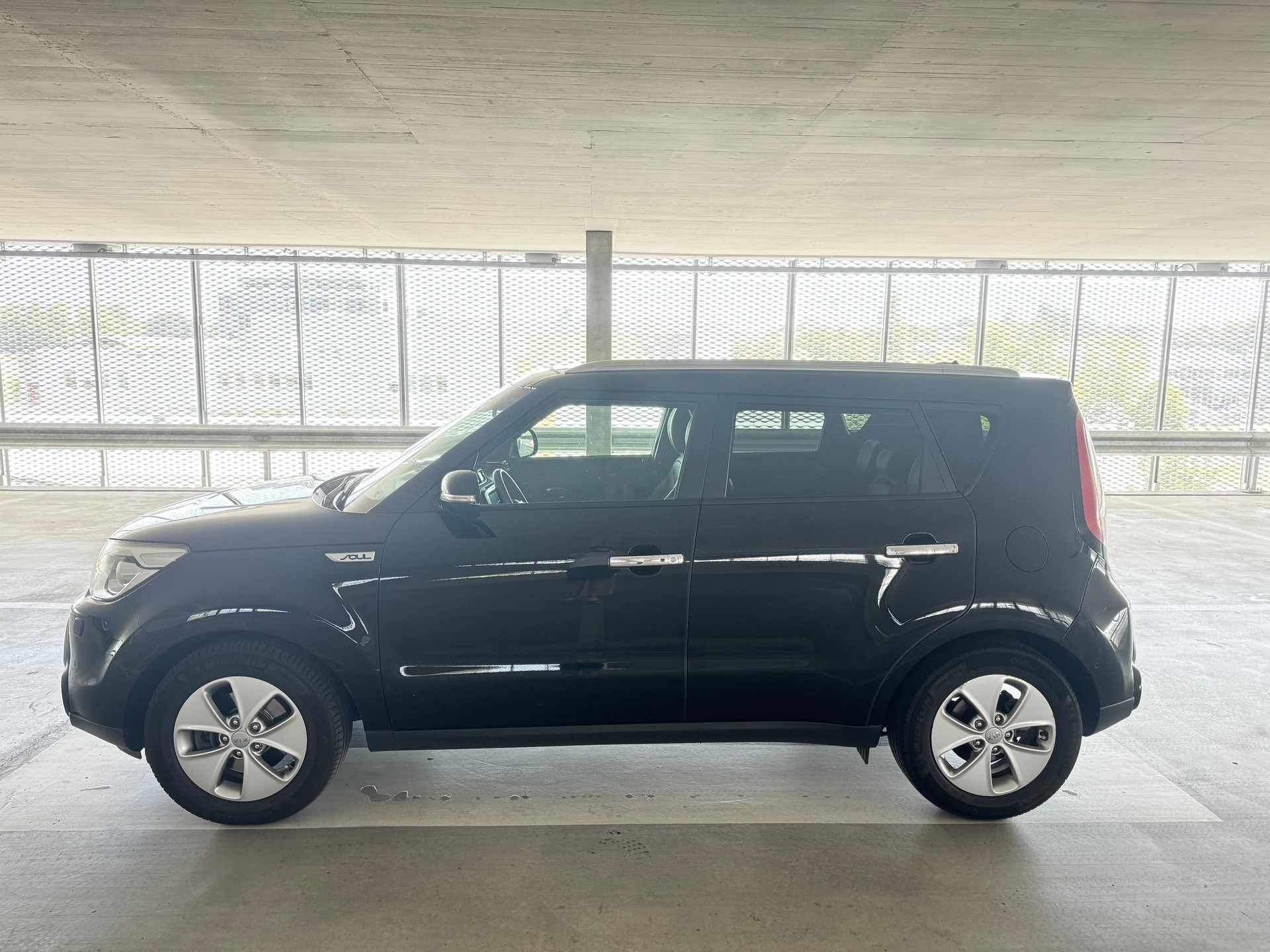 KIA Soul 1.6 CRDi Style Automatic-image-3