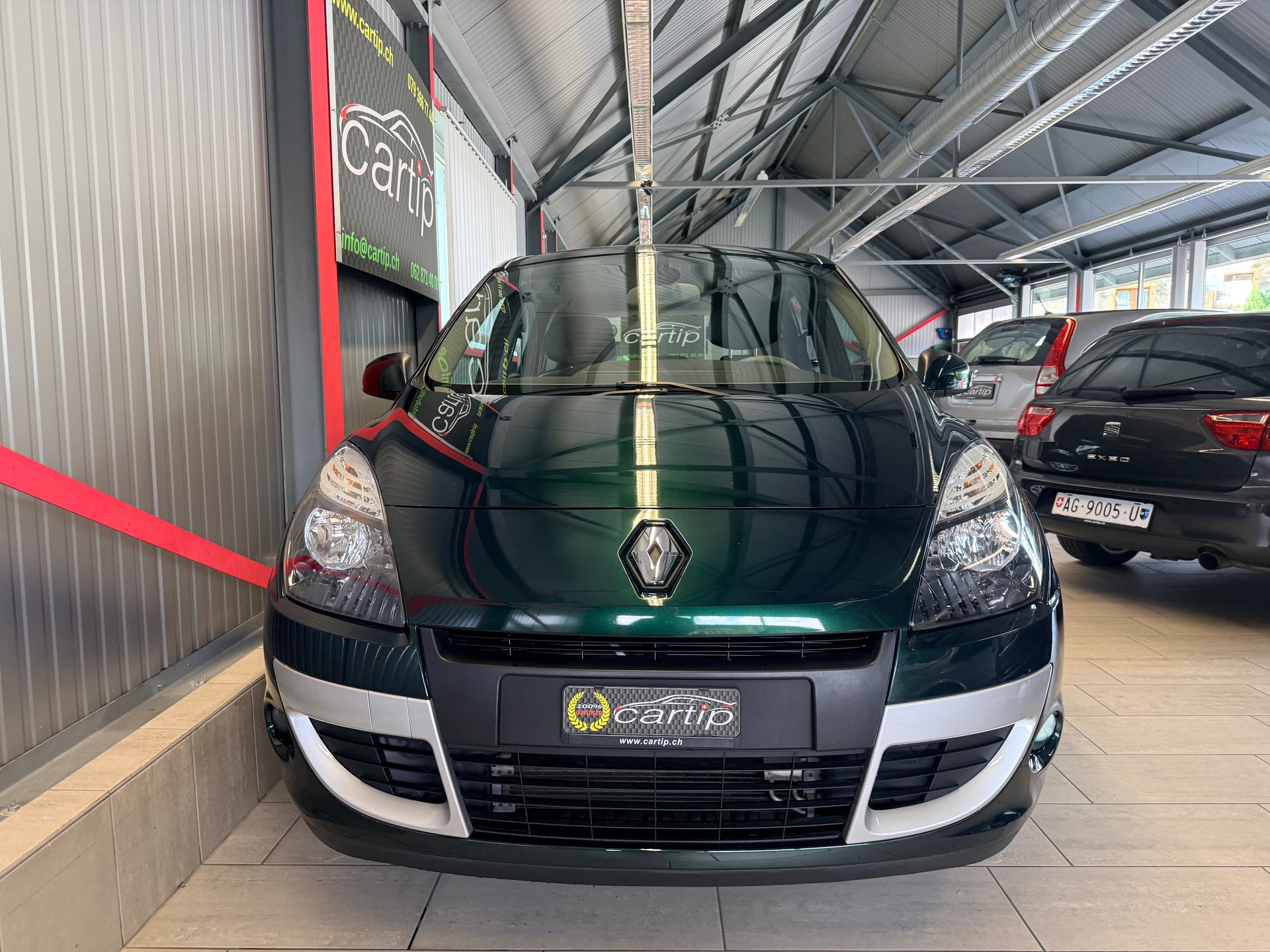 RENAULT Scénic 2.0 16V Privilège X-Tronic CVT-image-3