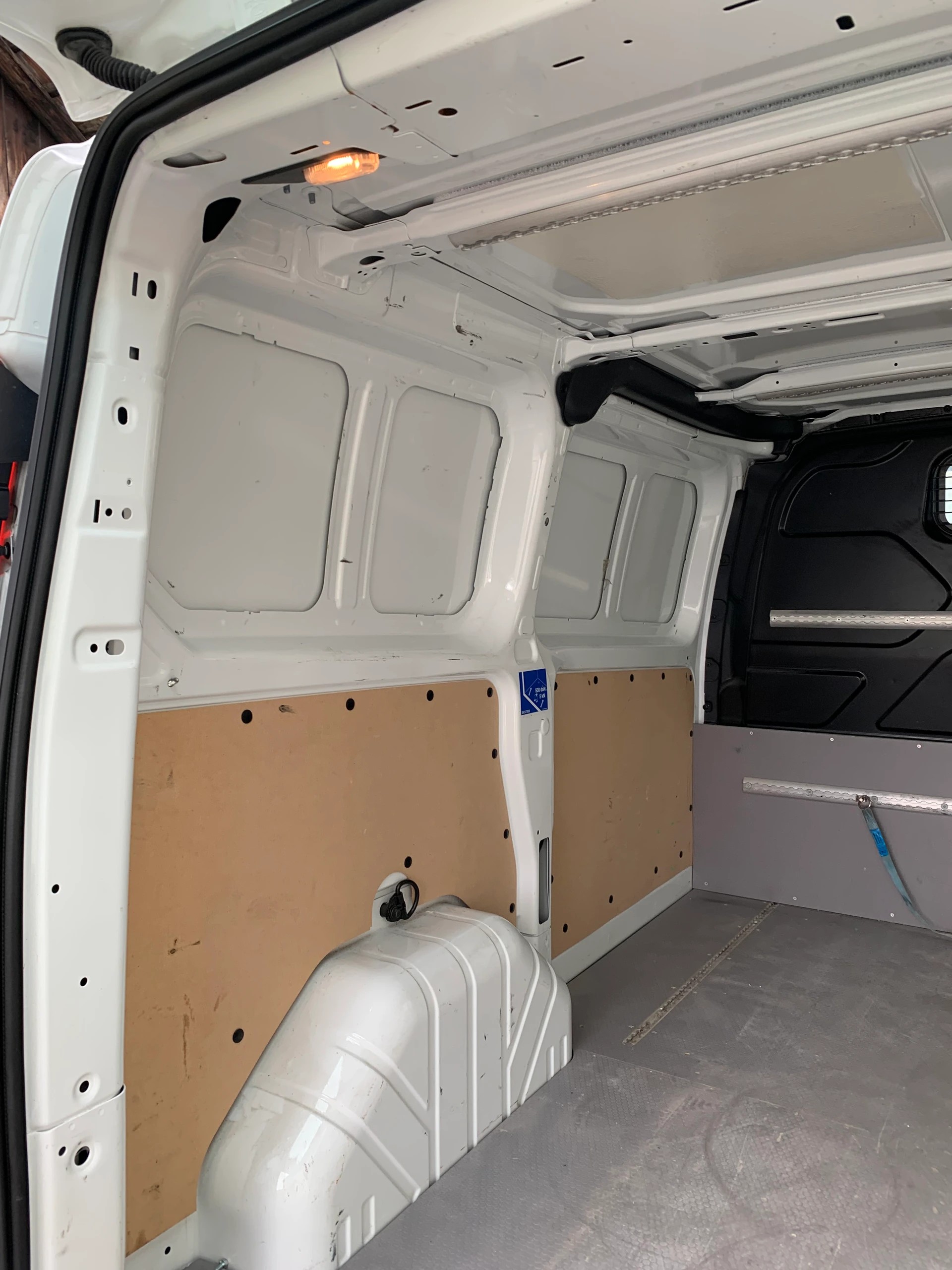 FORD Transit Custom Van 320 L1H1 Trend-image-7