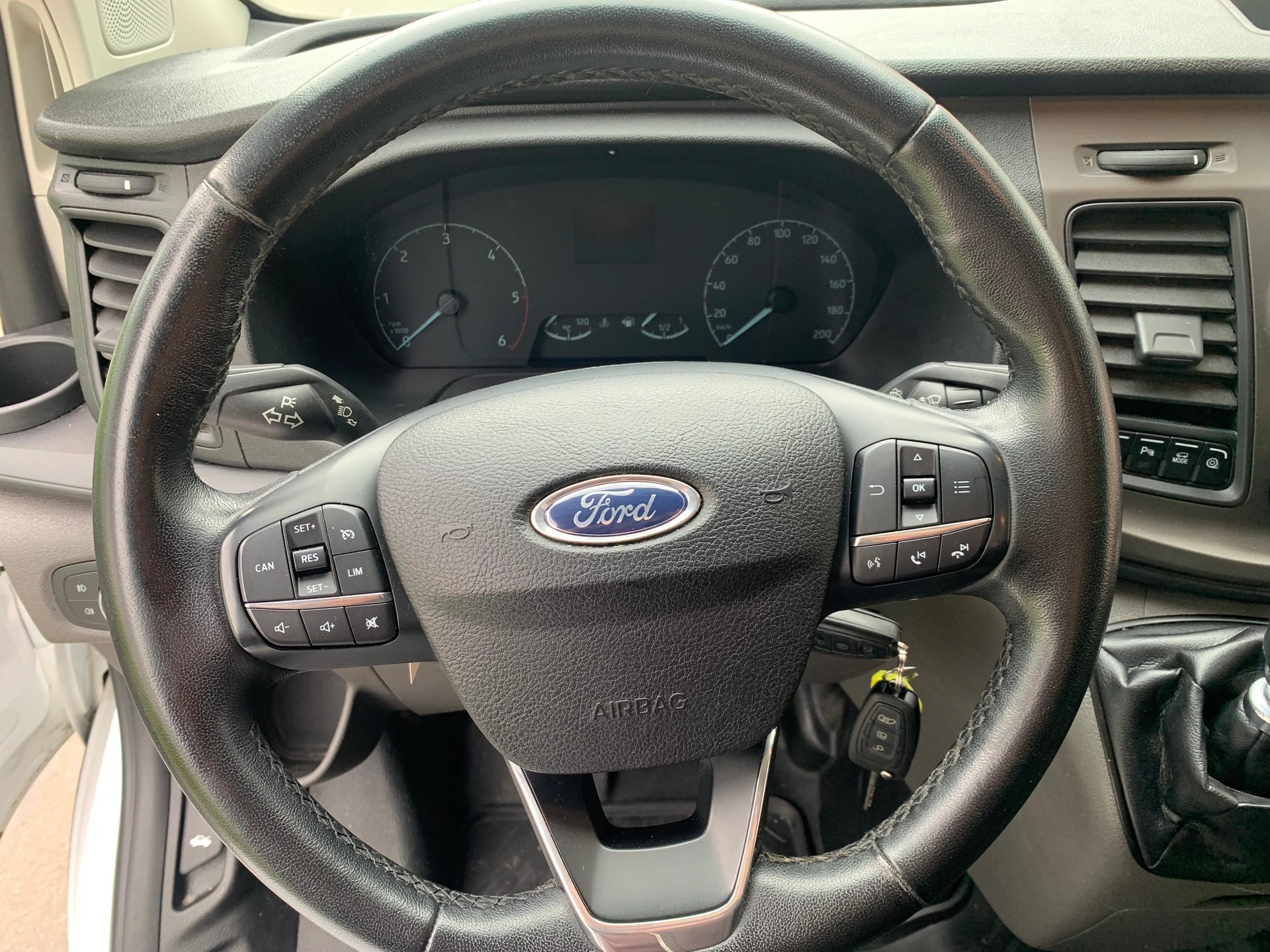 FORD Transit Custom Van 320 L1H1 Trend-image-5