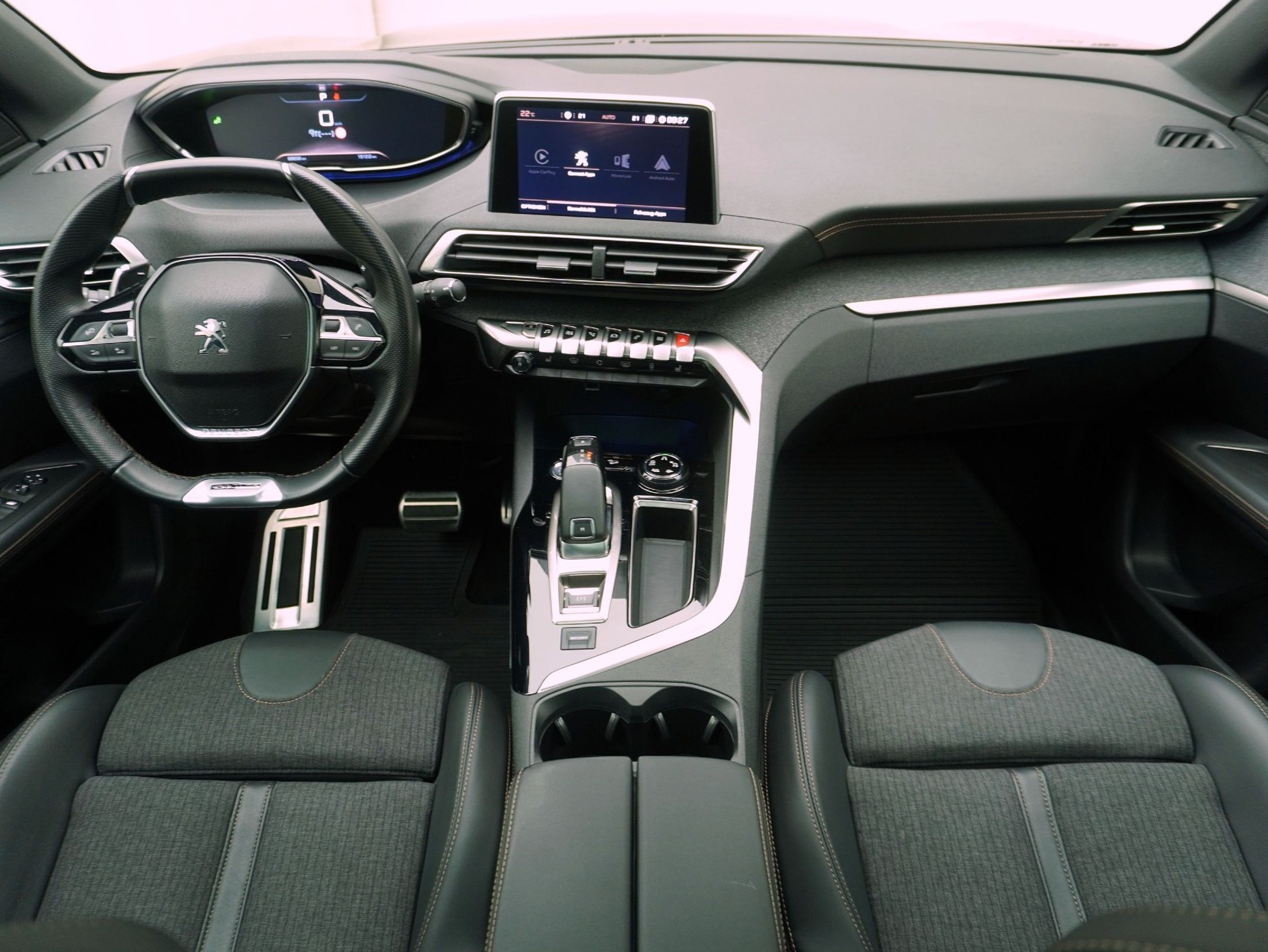 PEUGEOT 3008 1.6 PureTech GT Line-image-16