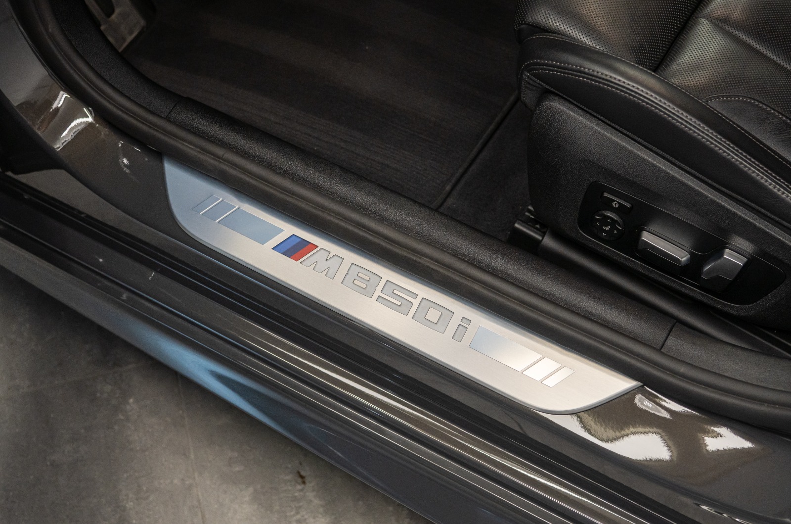 BMW M850i xDrive Steptronic *B&W Diamond*360°*Head-Up*Laserlicht*-image-12
