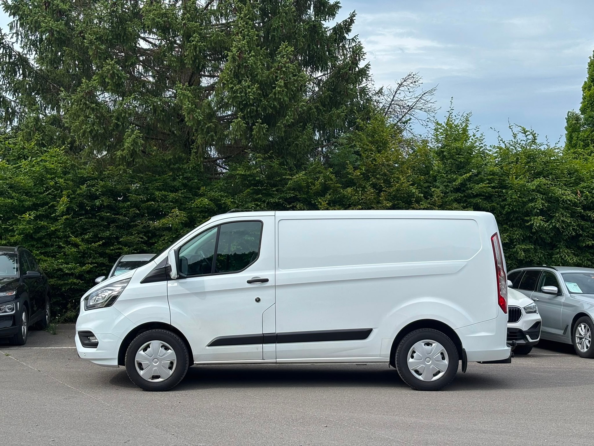 FORD Transit Custom Van 320 L1H1 Trend-image-8