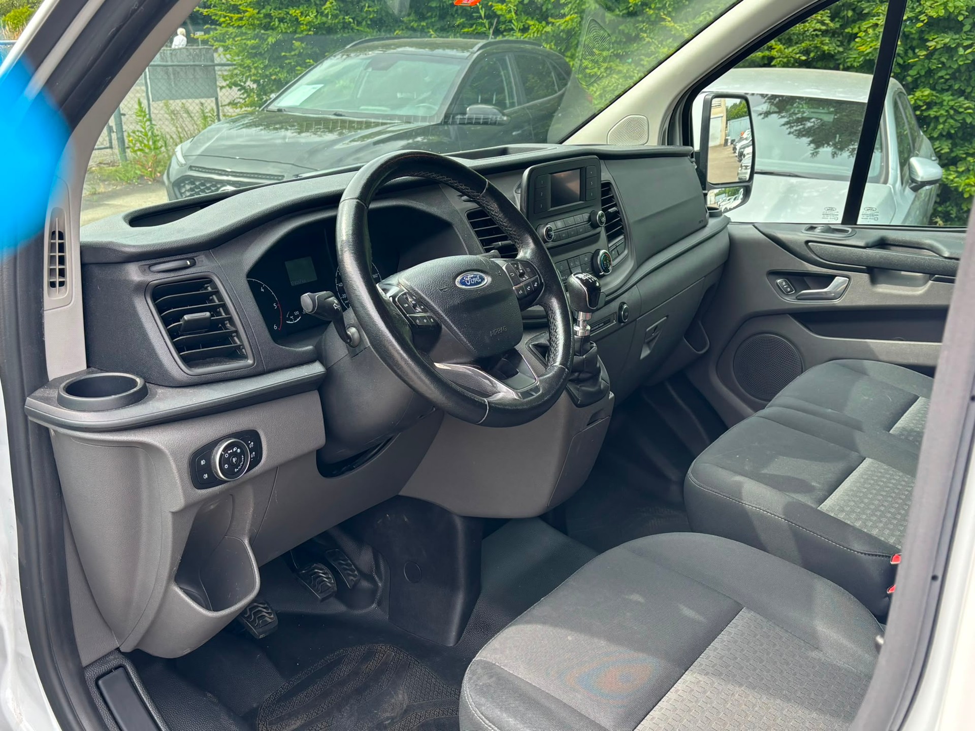 FORD Transit Custom Van 320 L1H1 Trend-image-10