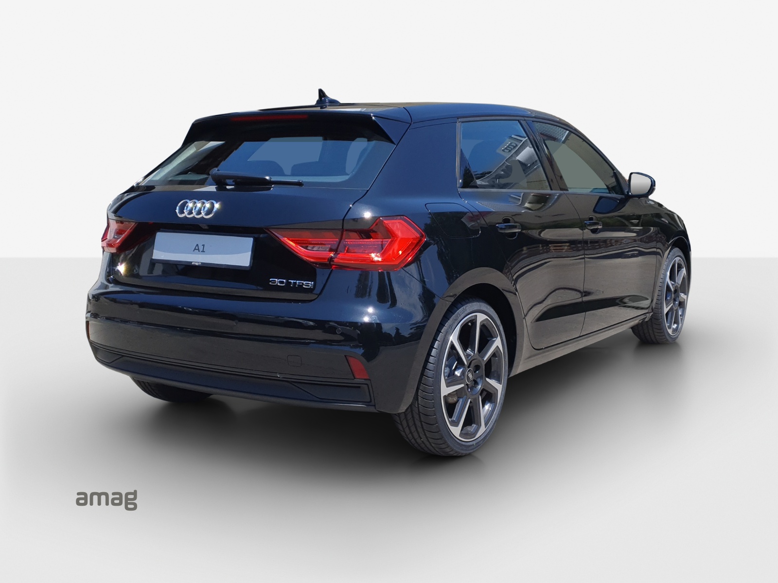 AUDI A1 Sportback 30 TFSI Attraction S-tronic-image-4